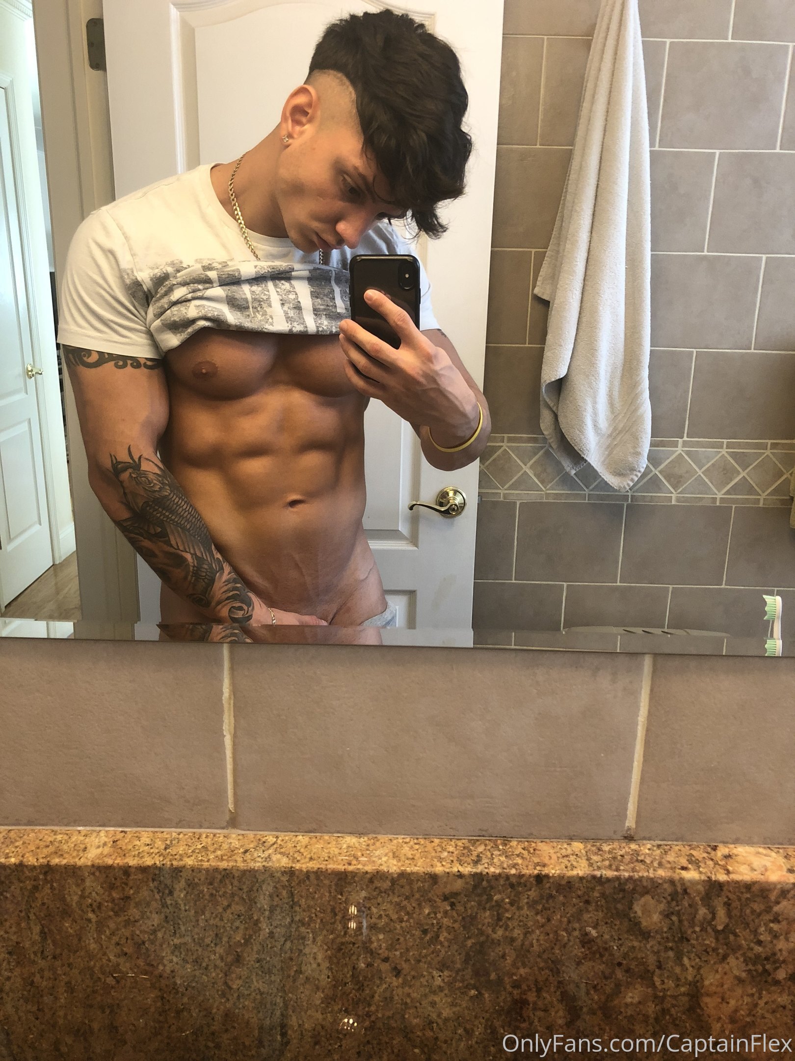 fucktoy alpha captainflex leak xxx
0