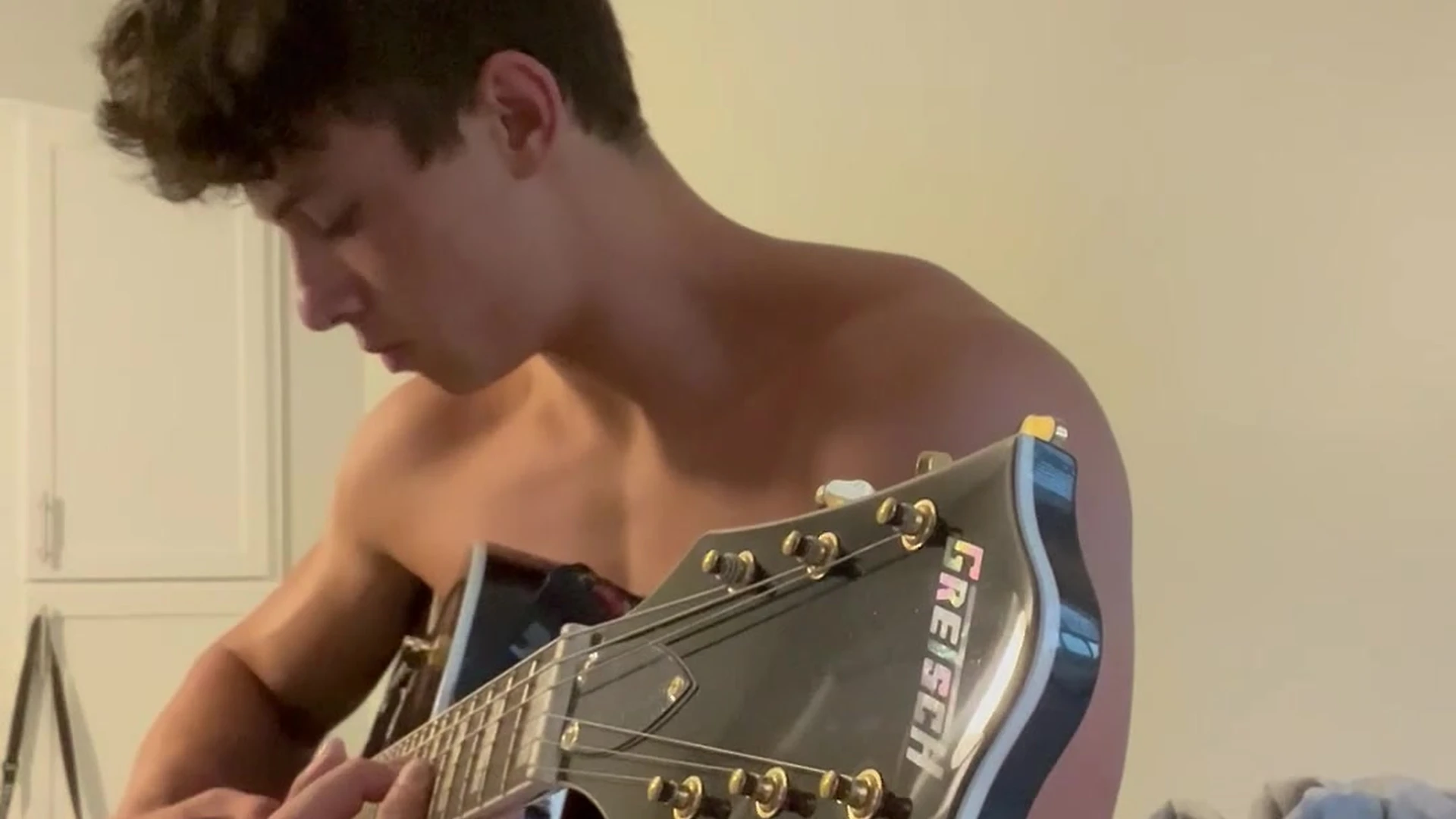 hunk cjclarkofficial bg Epic
0