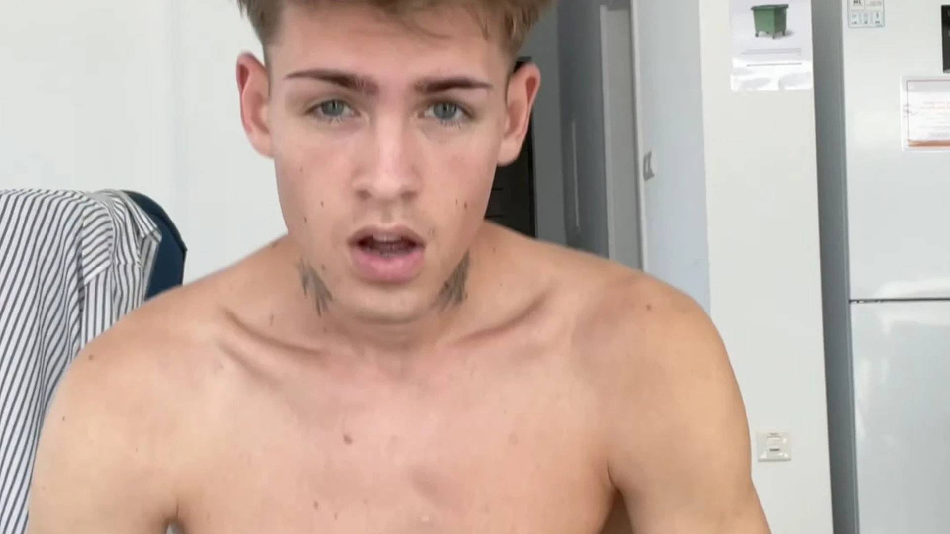 lucashall99 lucashall nude Exposed
10