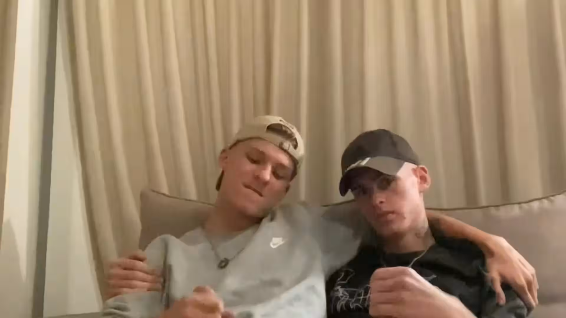 lucashall99 lucashall XXX Exposed
19