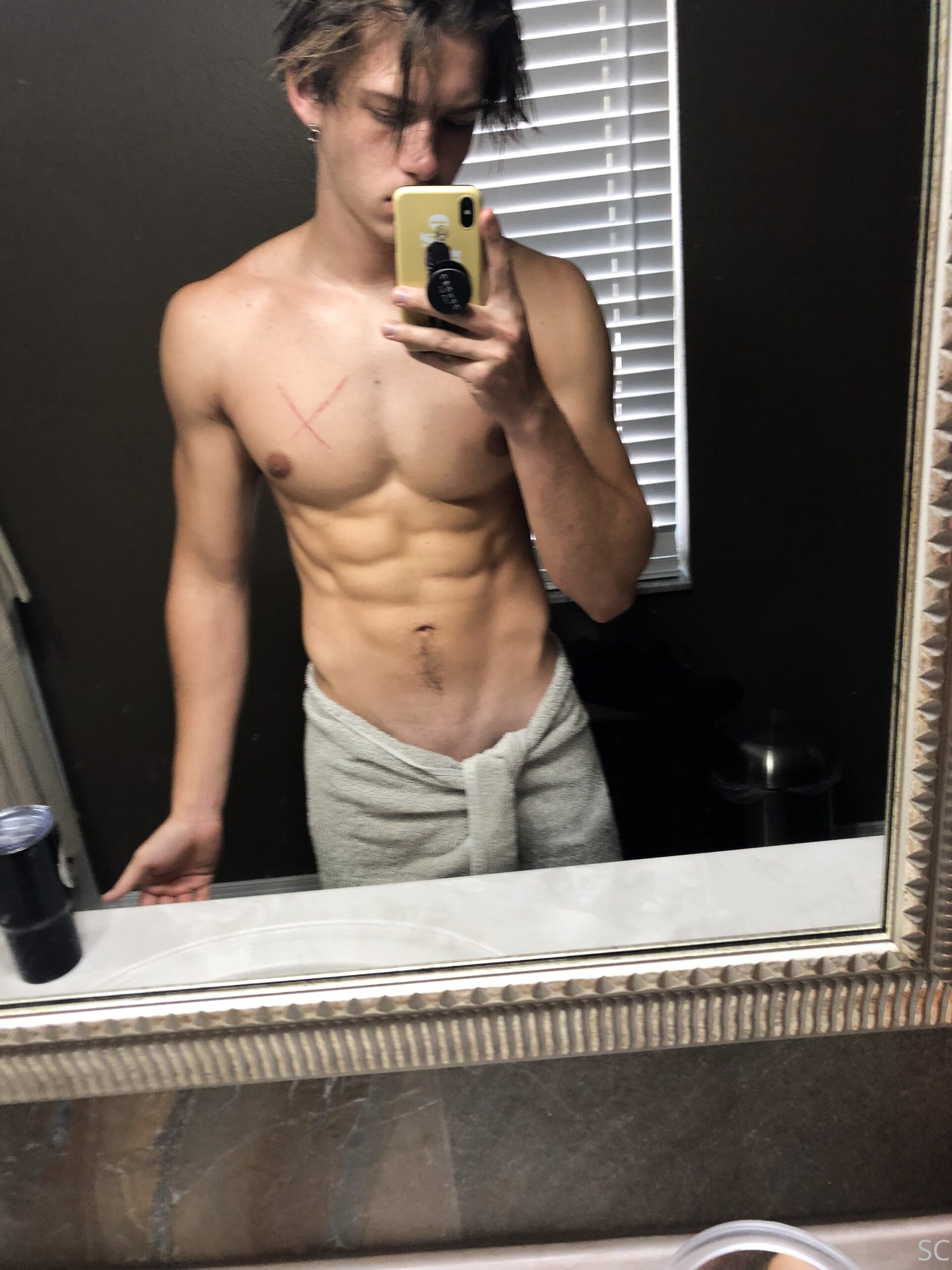 masculine tiktok star Chase Stobbe leaks pic Vid Sensational
0