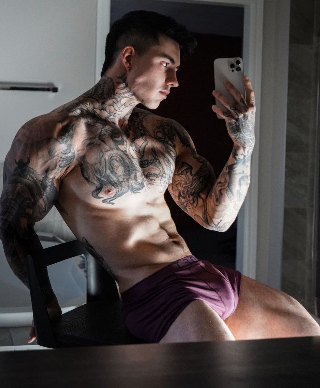 Sensational sexy hoe dirty talk Jakipz hunk
0