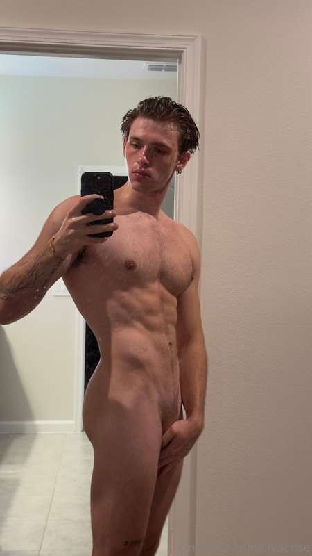 Sensational tiktok star Chase Stobbe Nude onlyfans
0