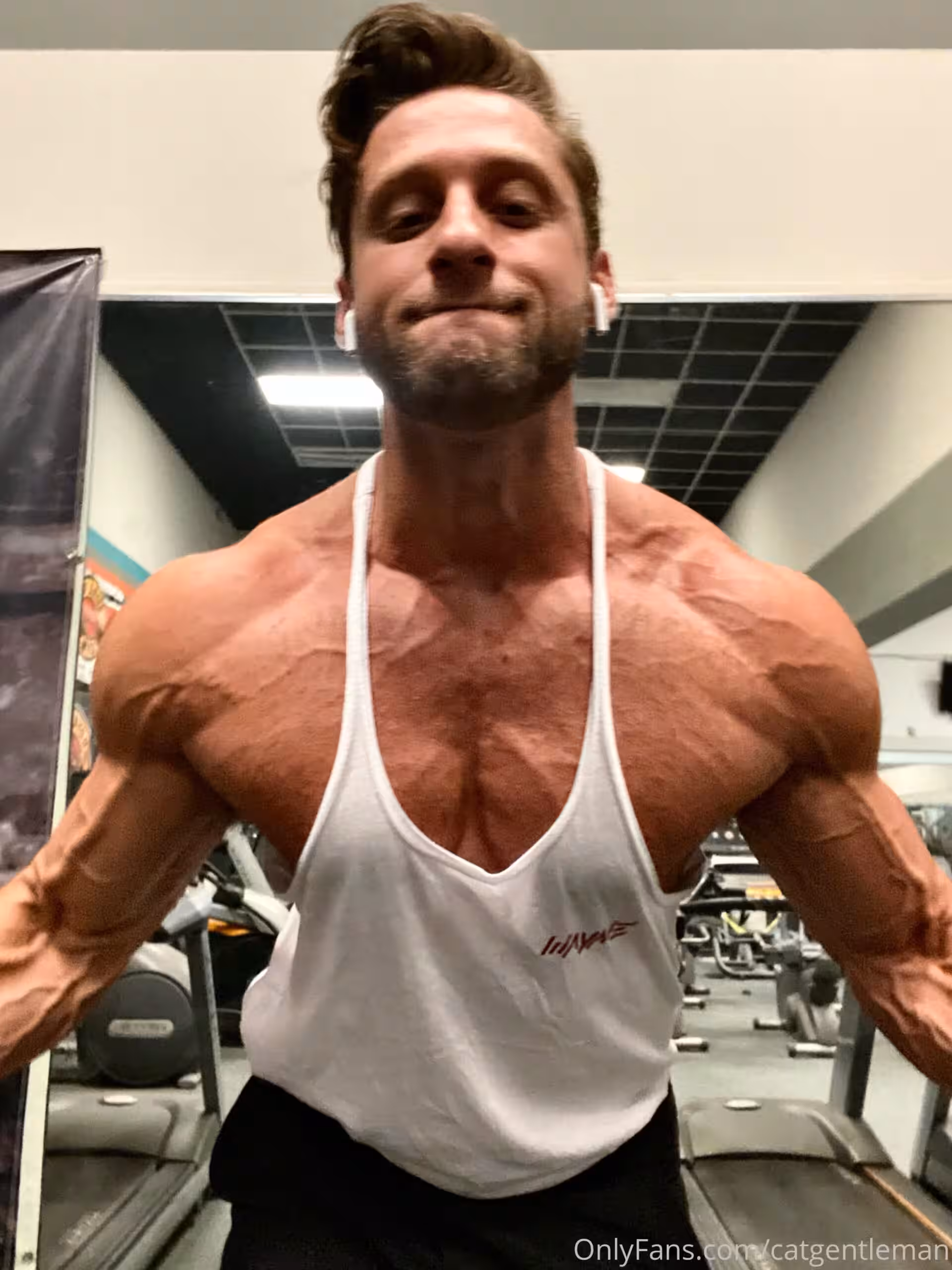 sexy bang top domking
0