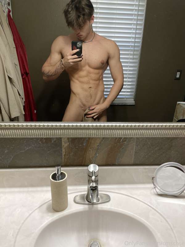 sexy tiktoker Chase Stobbe pics porn
0
