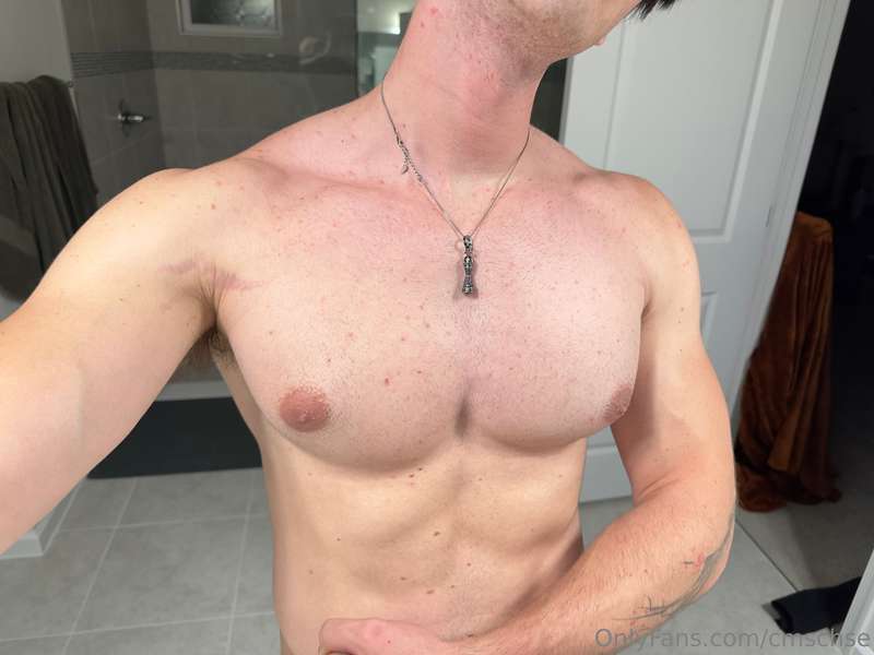 Tenacious tiktok star cmschse  huge pecs
0