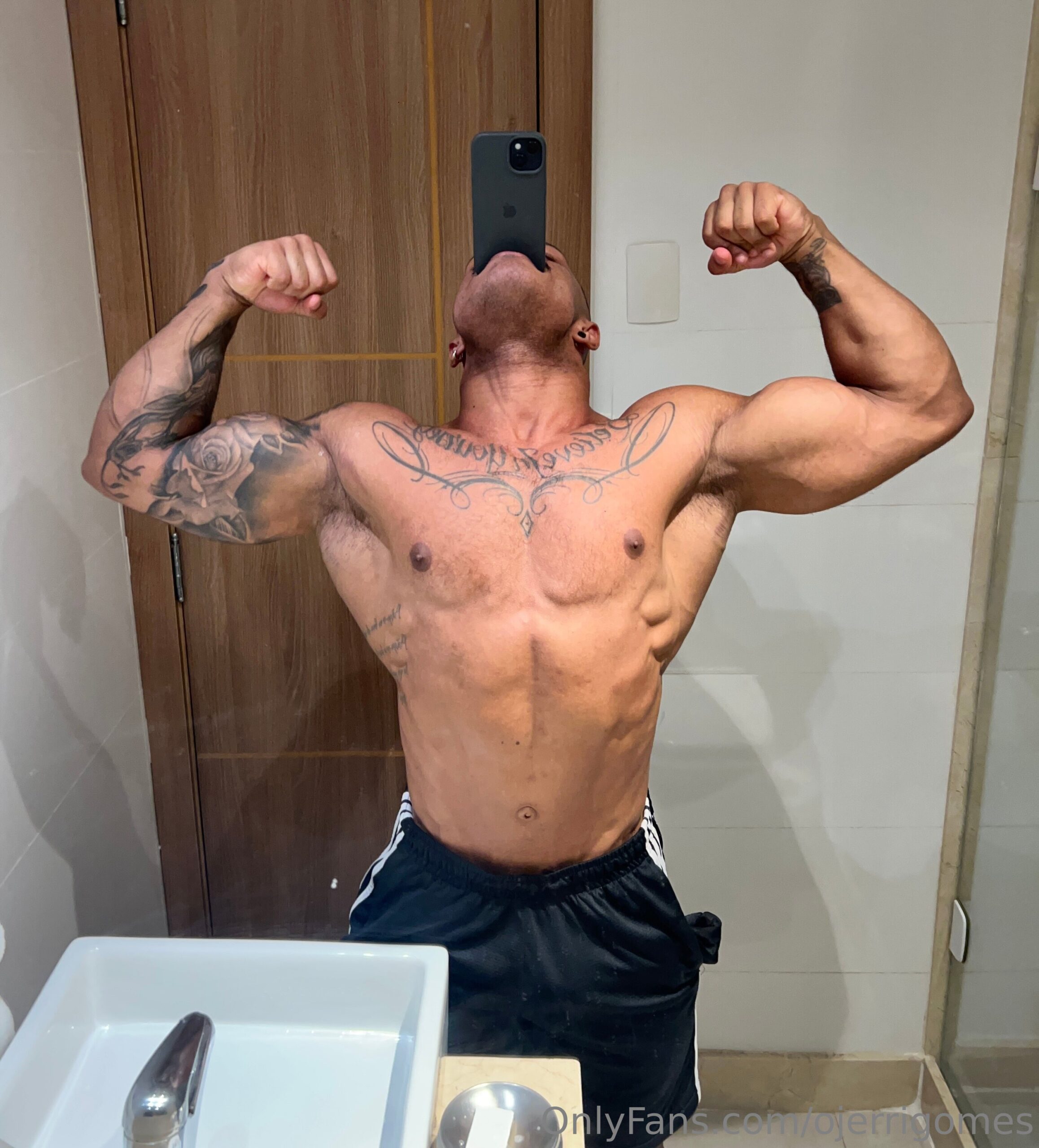 wonderful brazilian ojerrigomes leaks pic
0