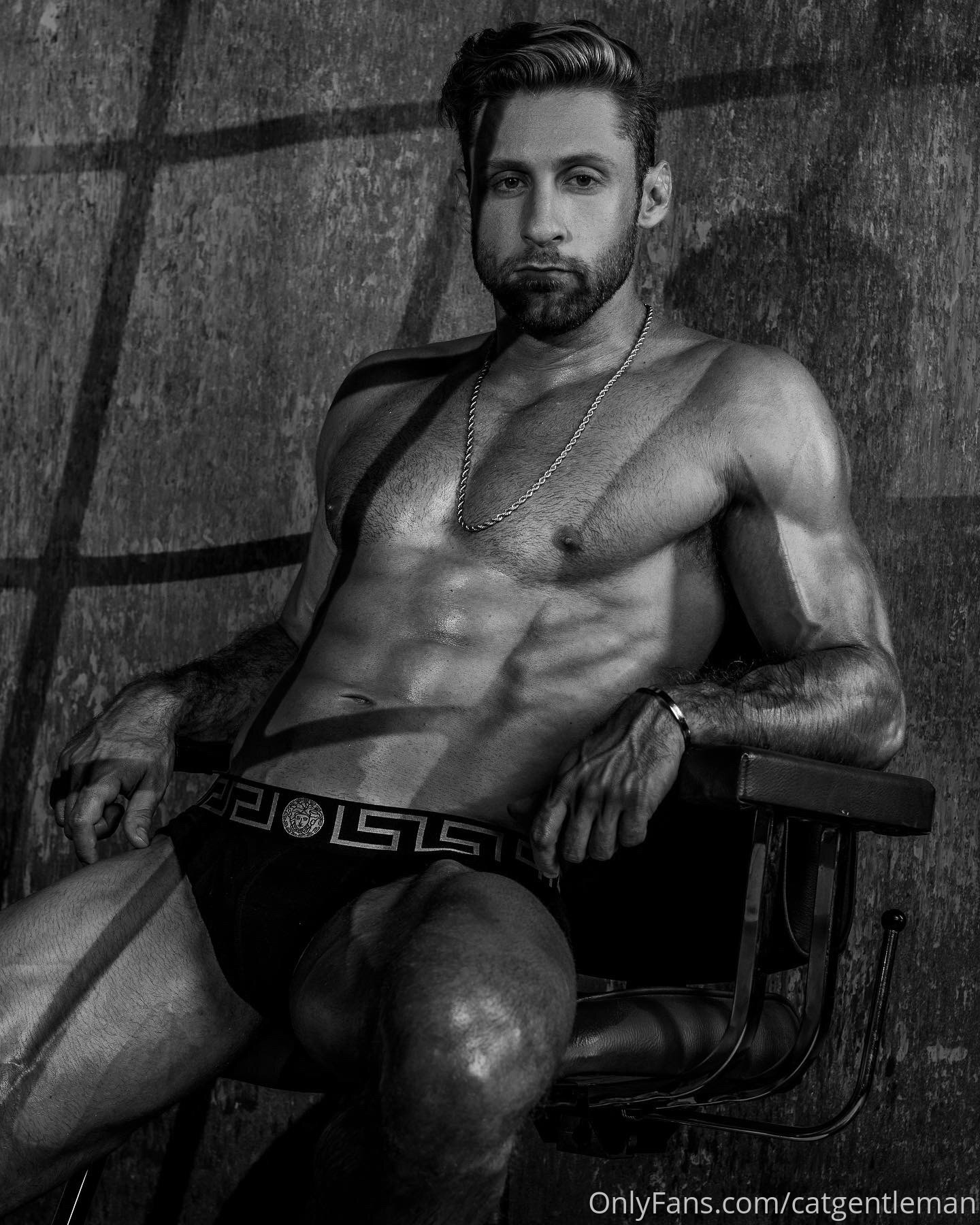 wonderful king_media Dom King of
0