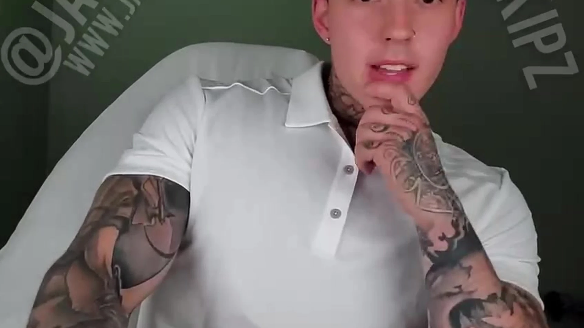 Exposed muscled dirty talk Jake Andrich clips
1