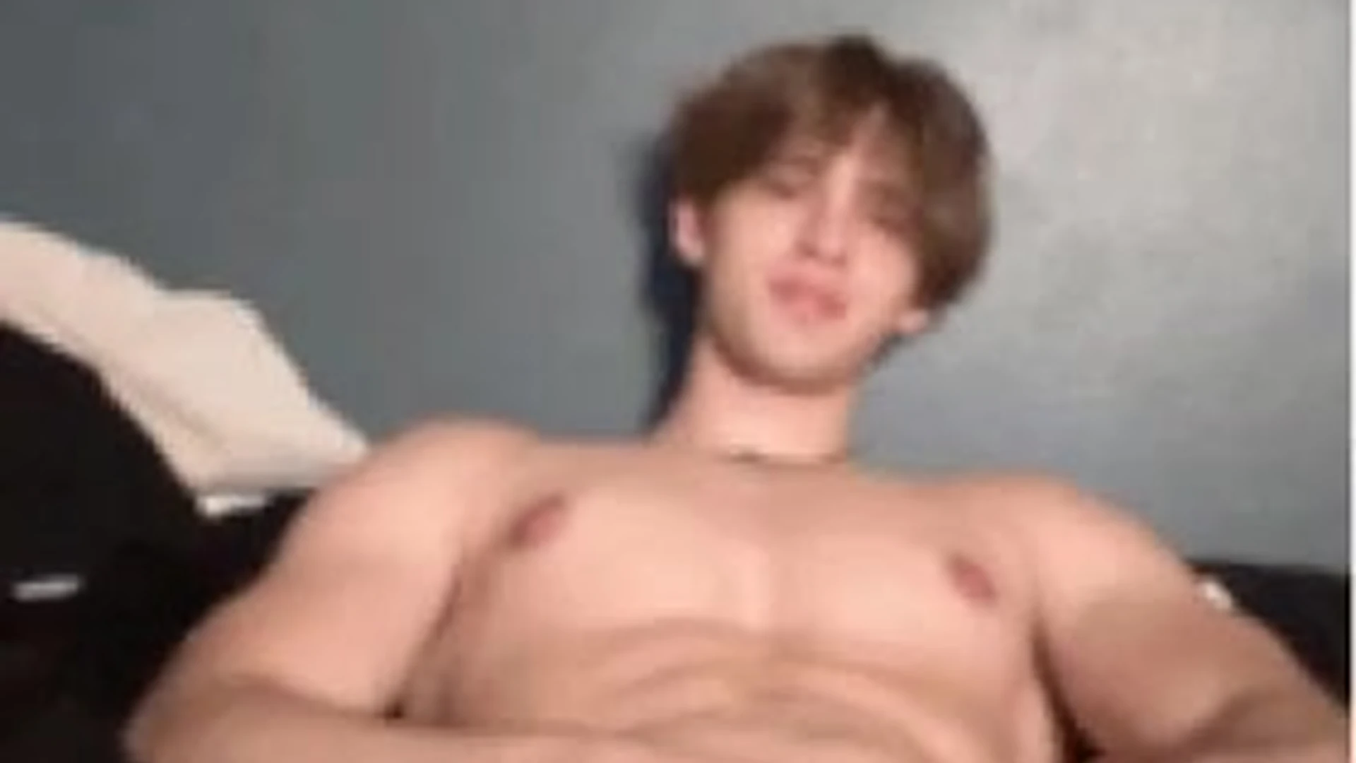 Angelic tiktoker Chase Stobbe twitter
4