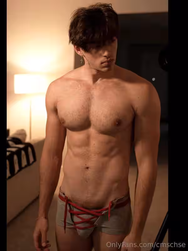 Angelic wanking off jock Chase Stobbe onlyfans leaks
1