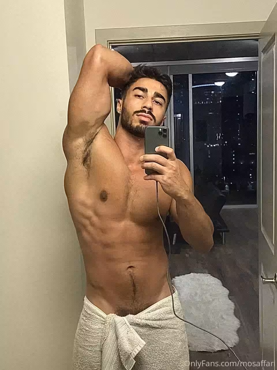 Arab Mo Saffari nude
0