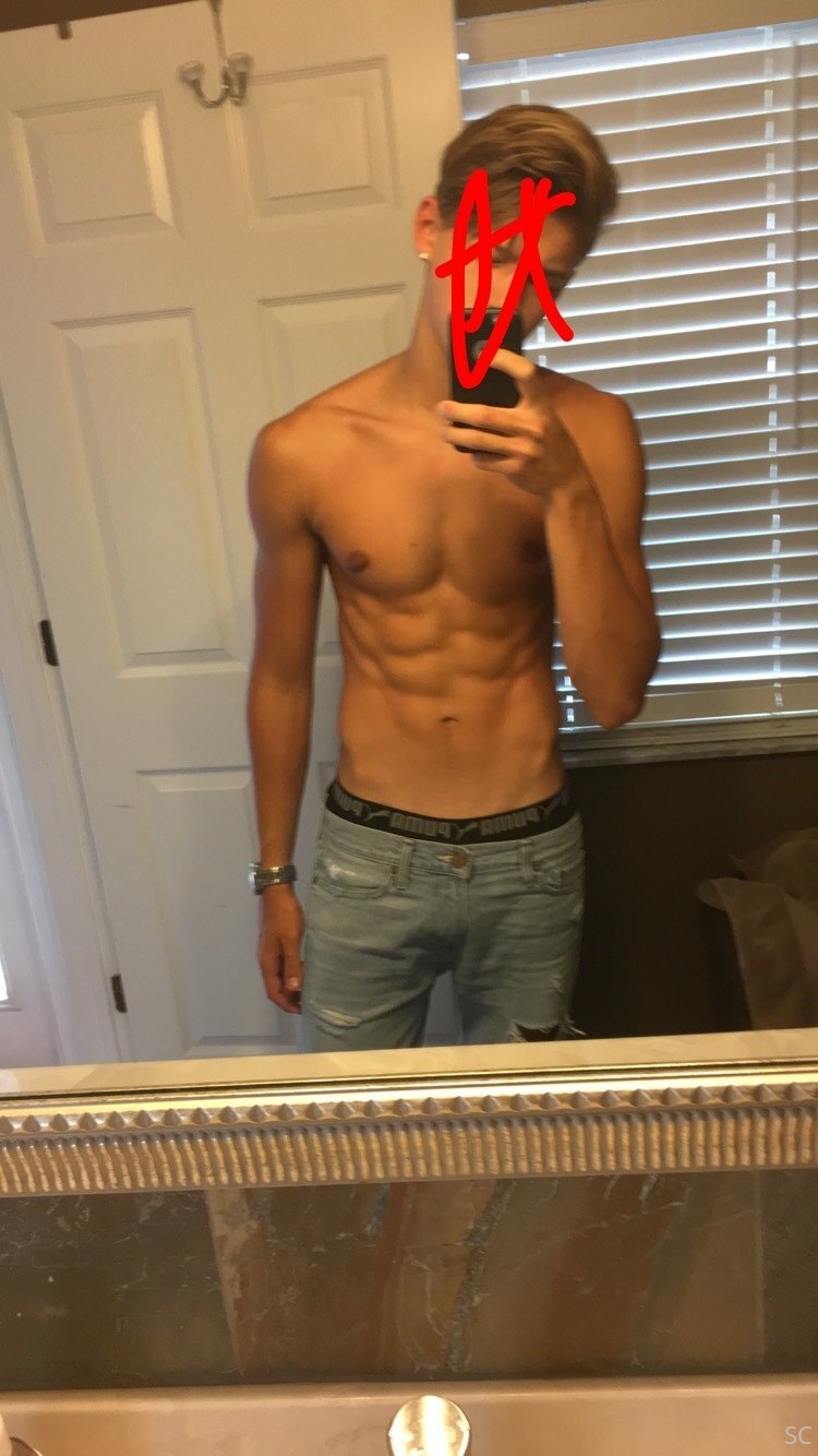 artistic jock Chase Stobbe nude onlyfans
1
