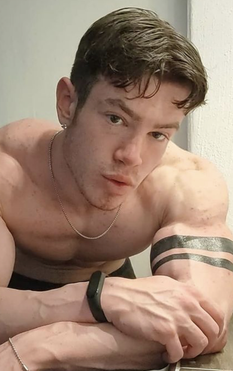 Authentic jerking off inked sonofbaki Fansly leaks
3
