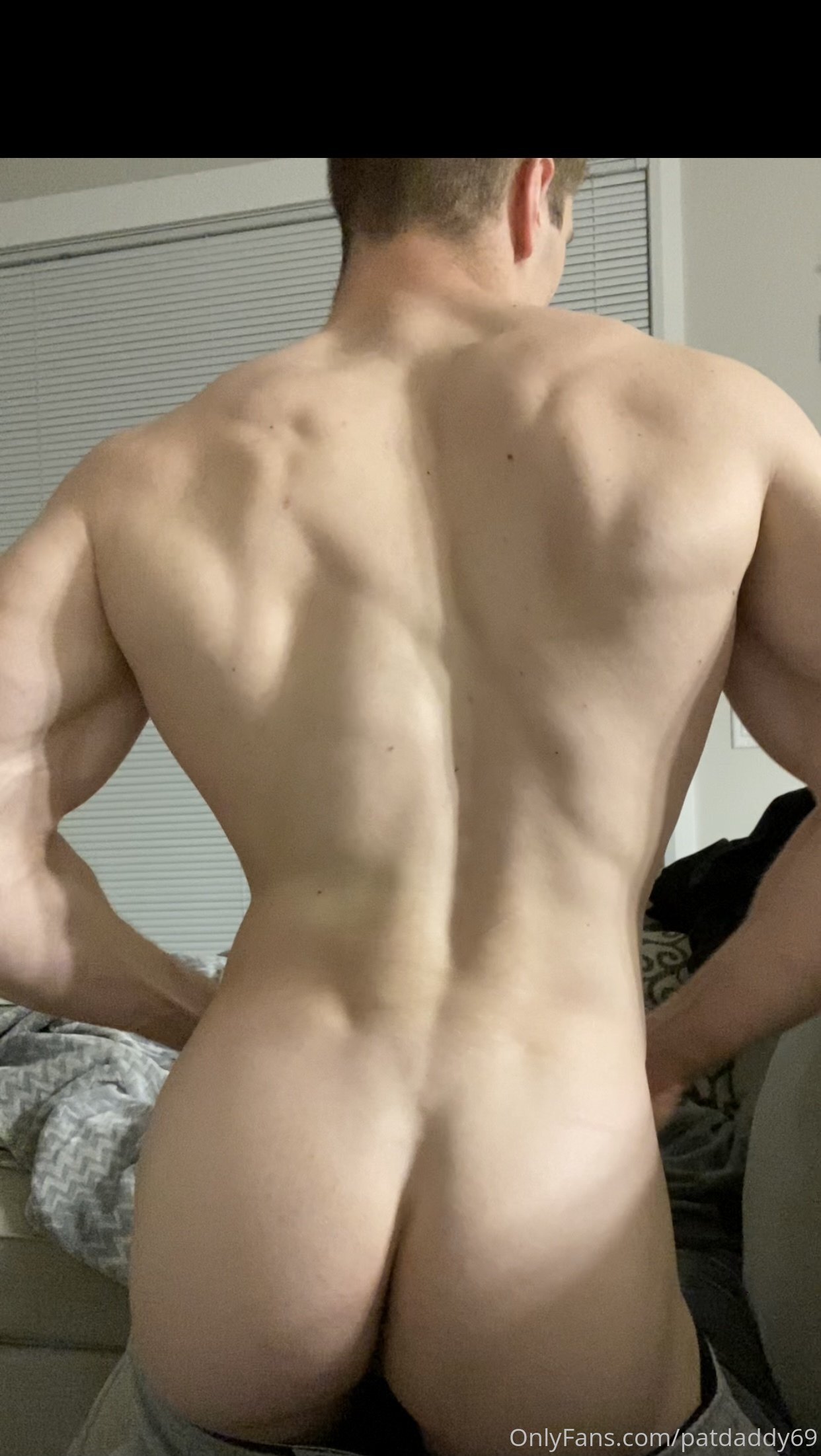 BABE pleasuring himself personal trainer Patrick Leblanc
0