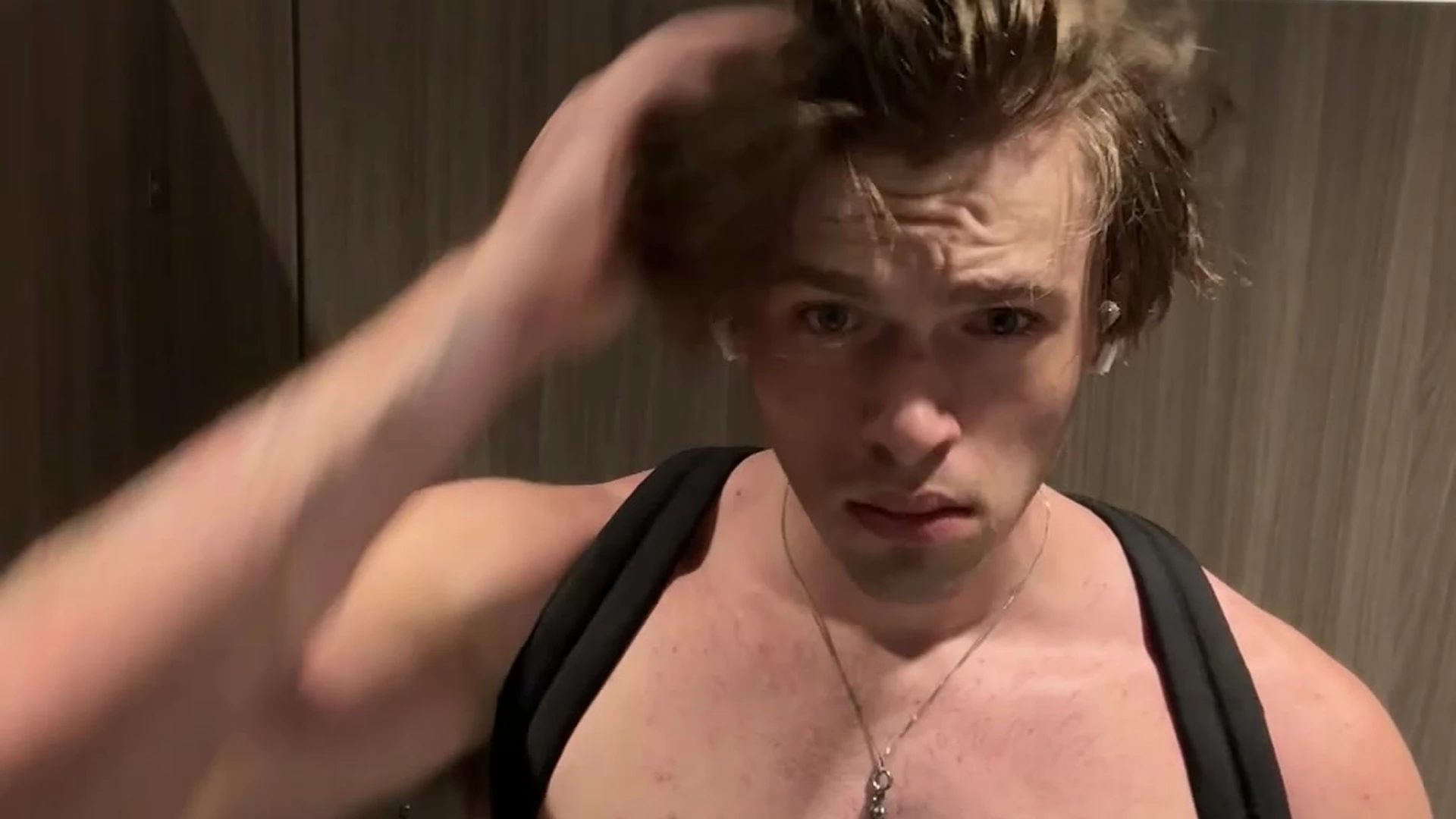 BABE tiktok star Chase Stobbe Fansly leak Epic
2