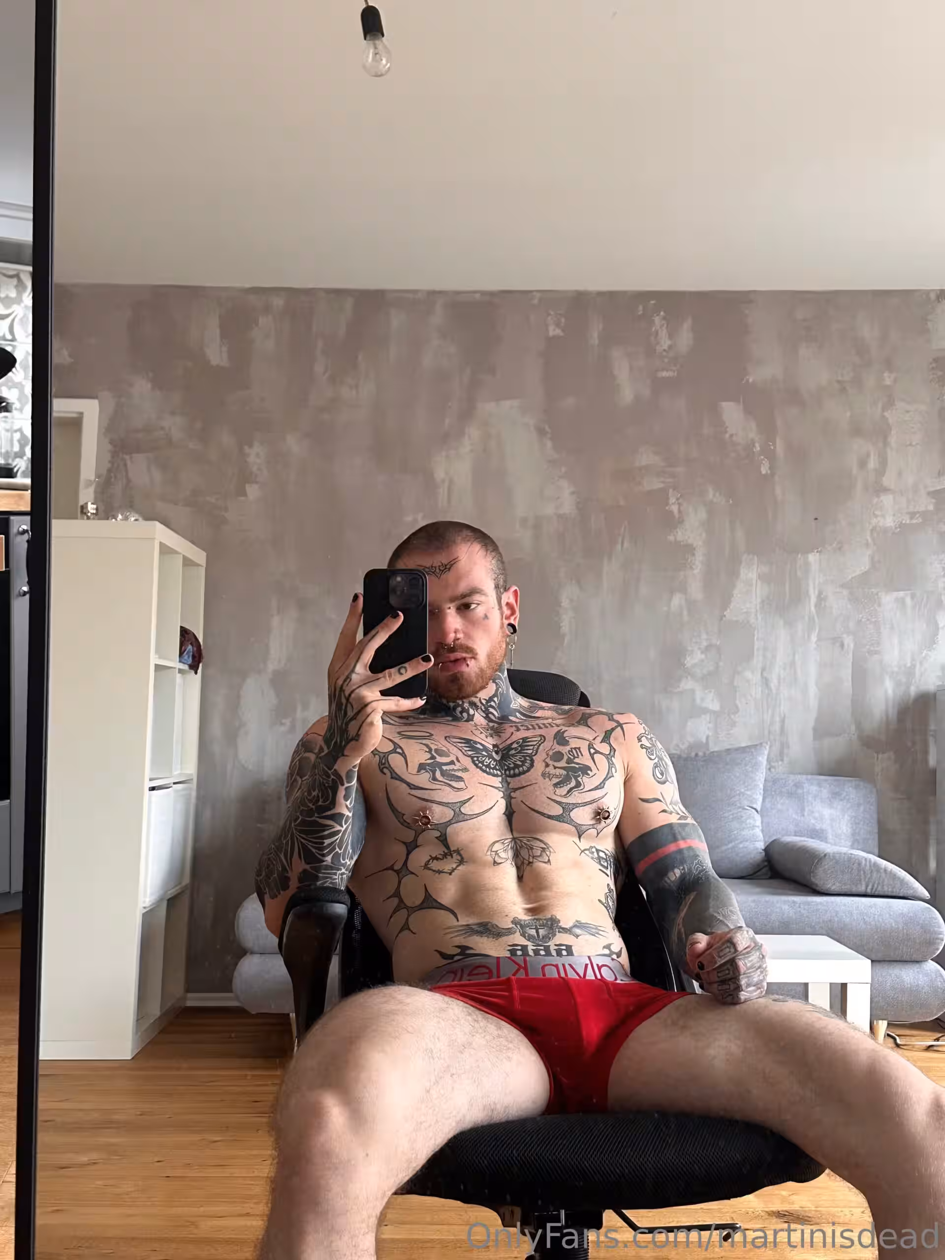 big cock sonofbaki only fans
2