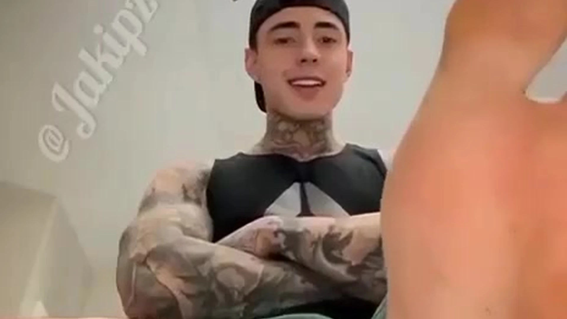 Capable playing with cock big cock Jakipz of
1
