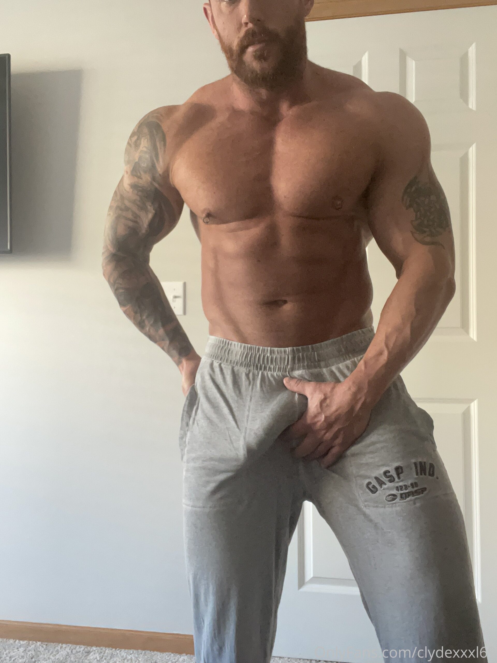 Considerate sculpted clydexxxl69   Vid Sensational
0