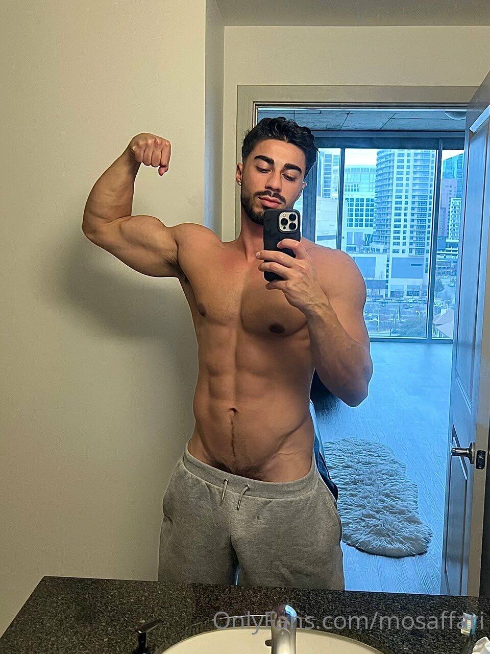 Courageous Arabic Mo Saffari  huge pecs Exclusive vid full Exposed
13