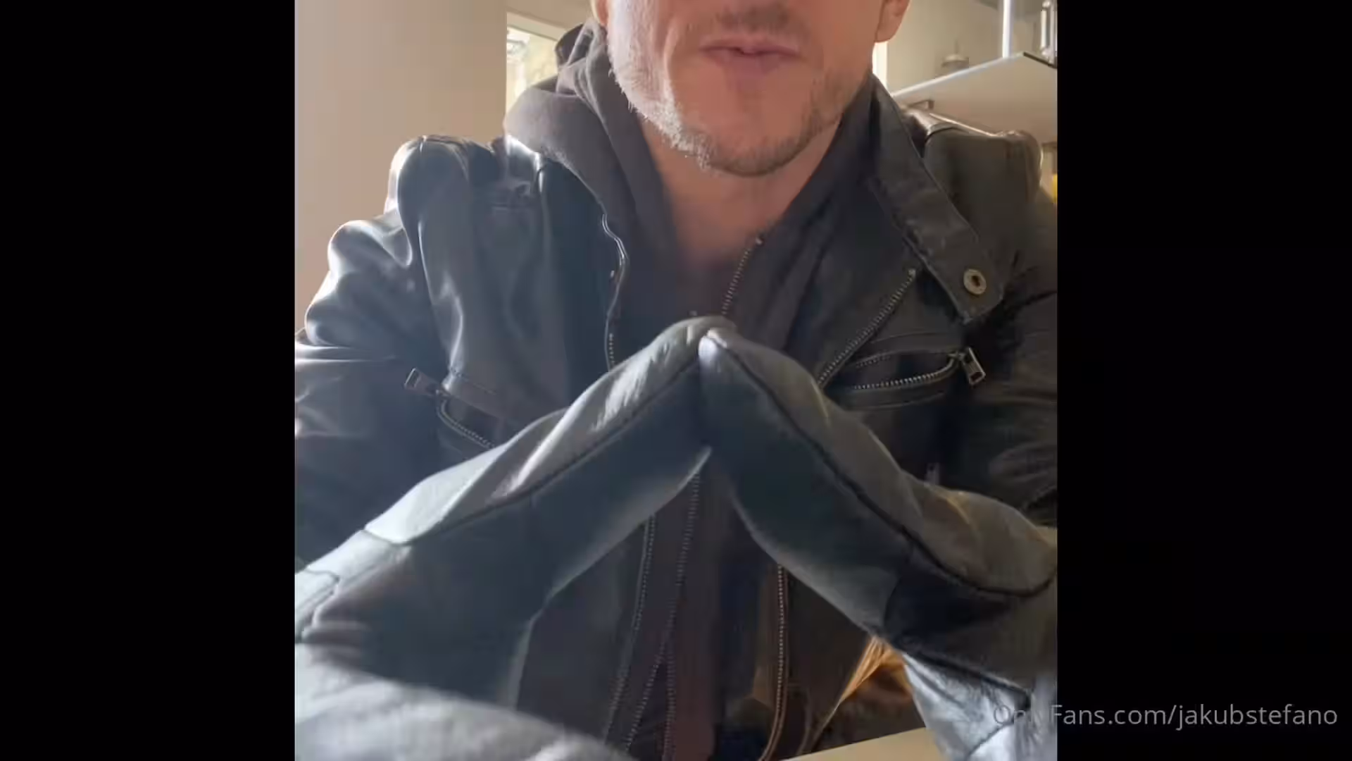 Czech Jakub Bandoch   Exposed
0