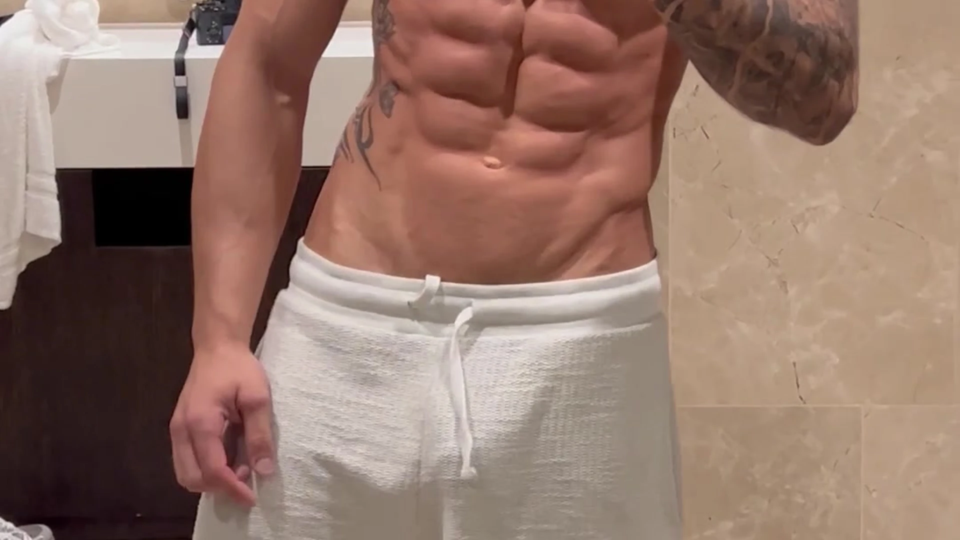 Dazzling  shredded sanroberto Leaked nudes Epic
0