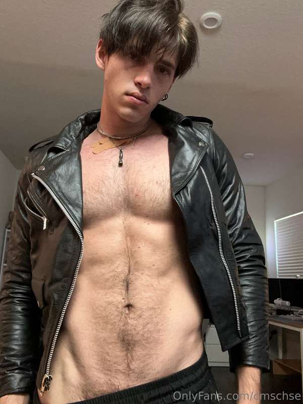 Devoted jerking off tiktoker Chase Stobbe sextape
4