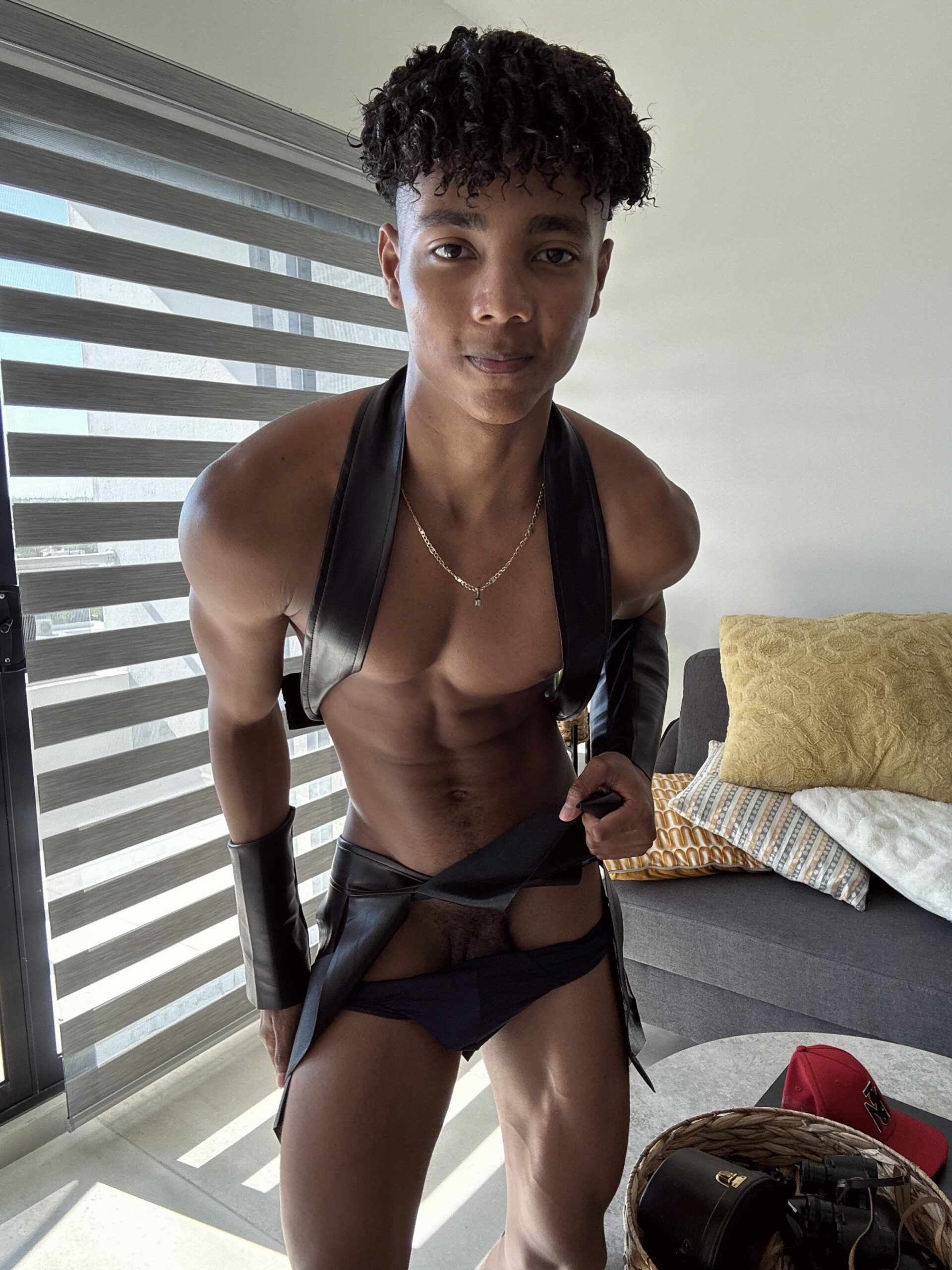 dildo play Jeffry Aranda onlyfans naked PRIVATE
4