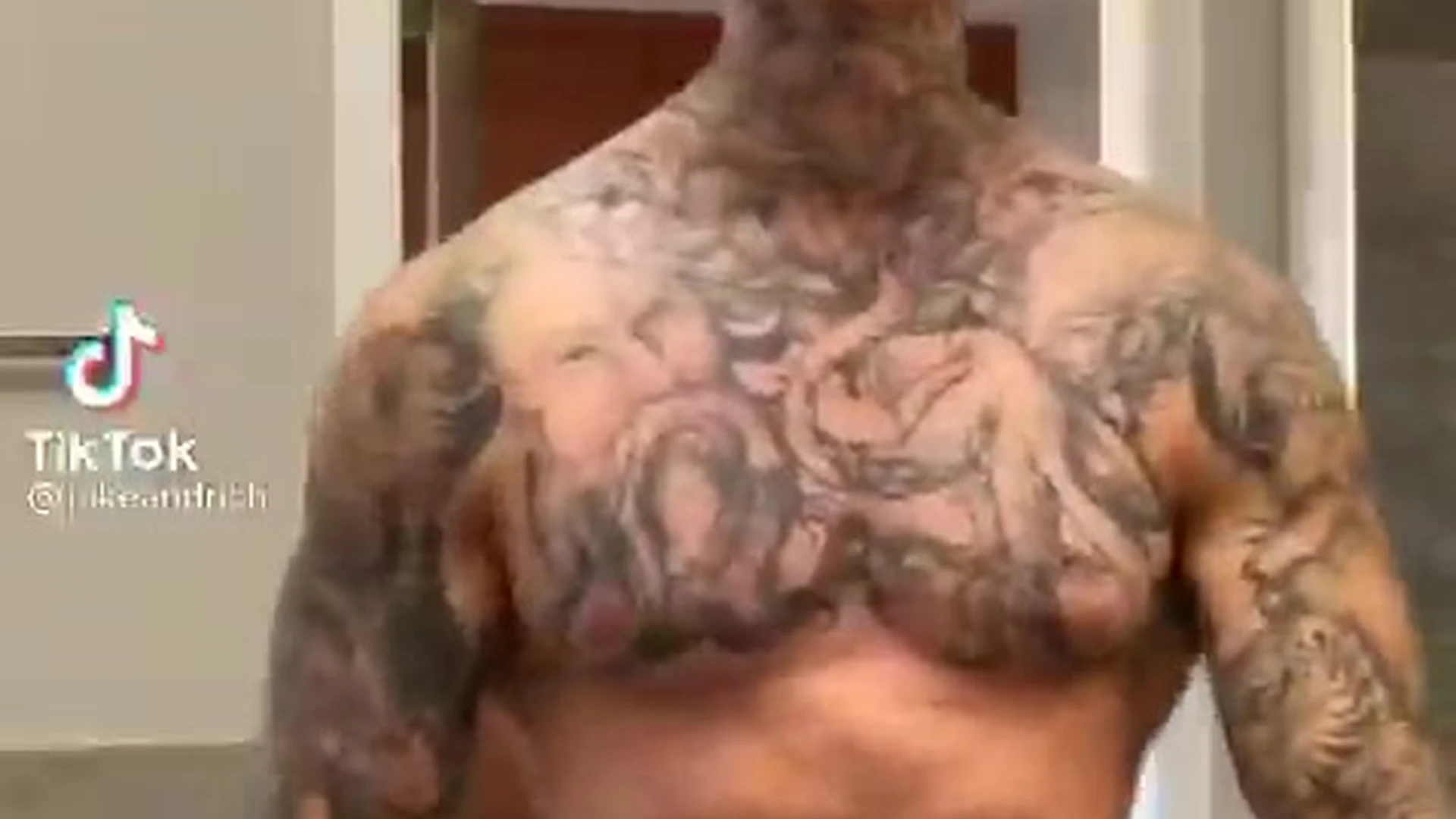 dirty talk Jakipz nude pecs
1
