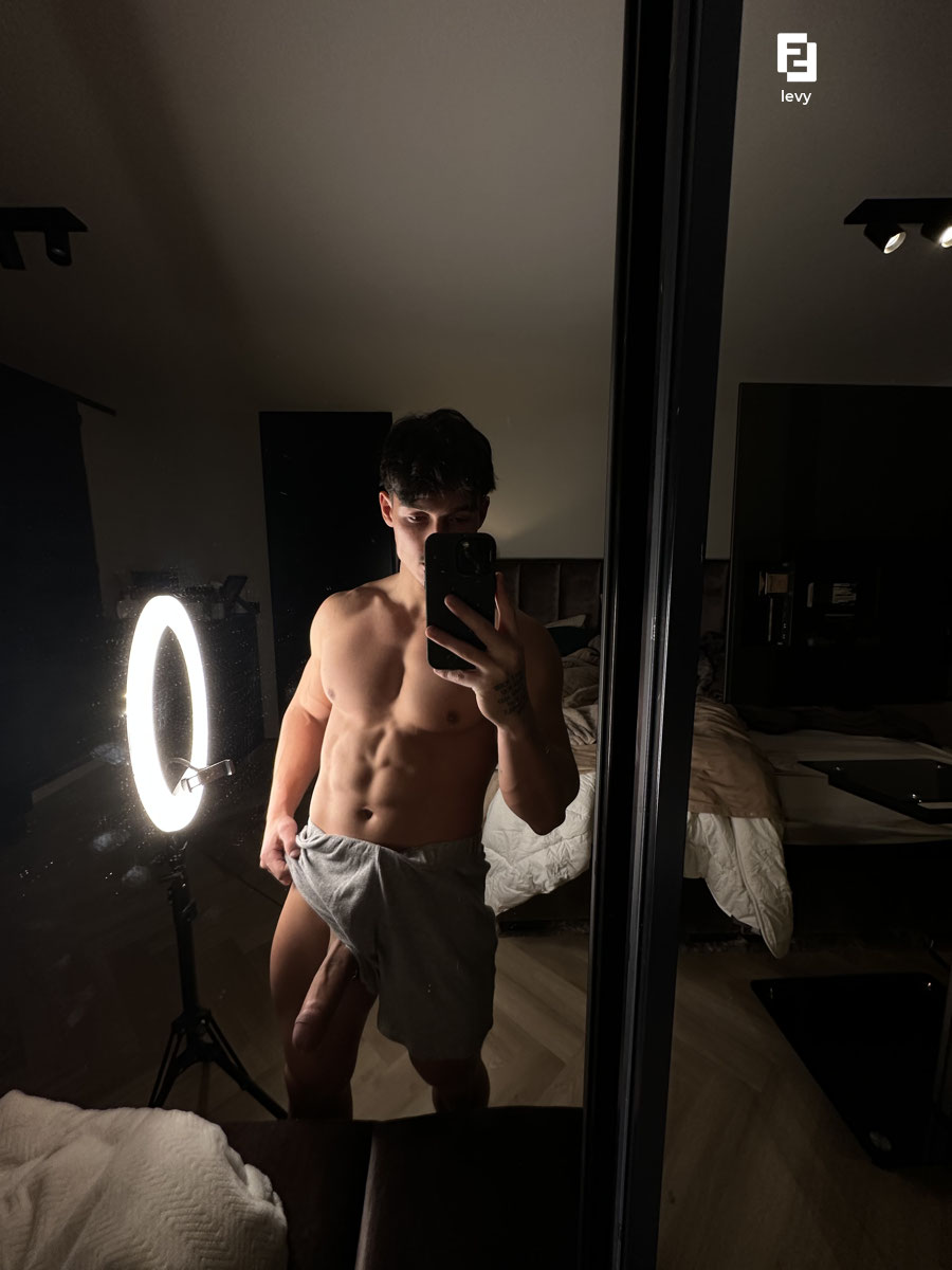 DUTCH Levy Van Wilgen pics porn
0