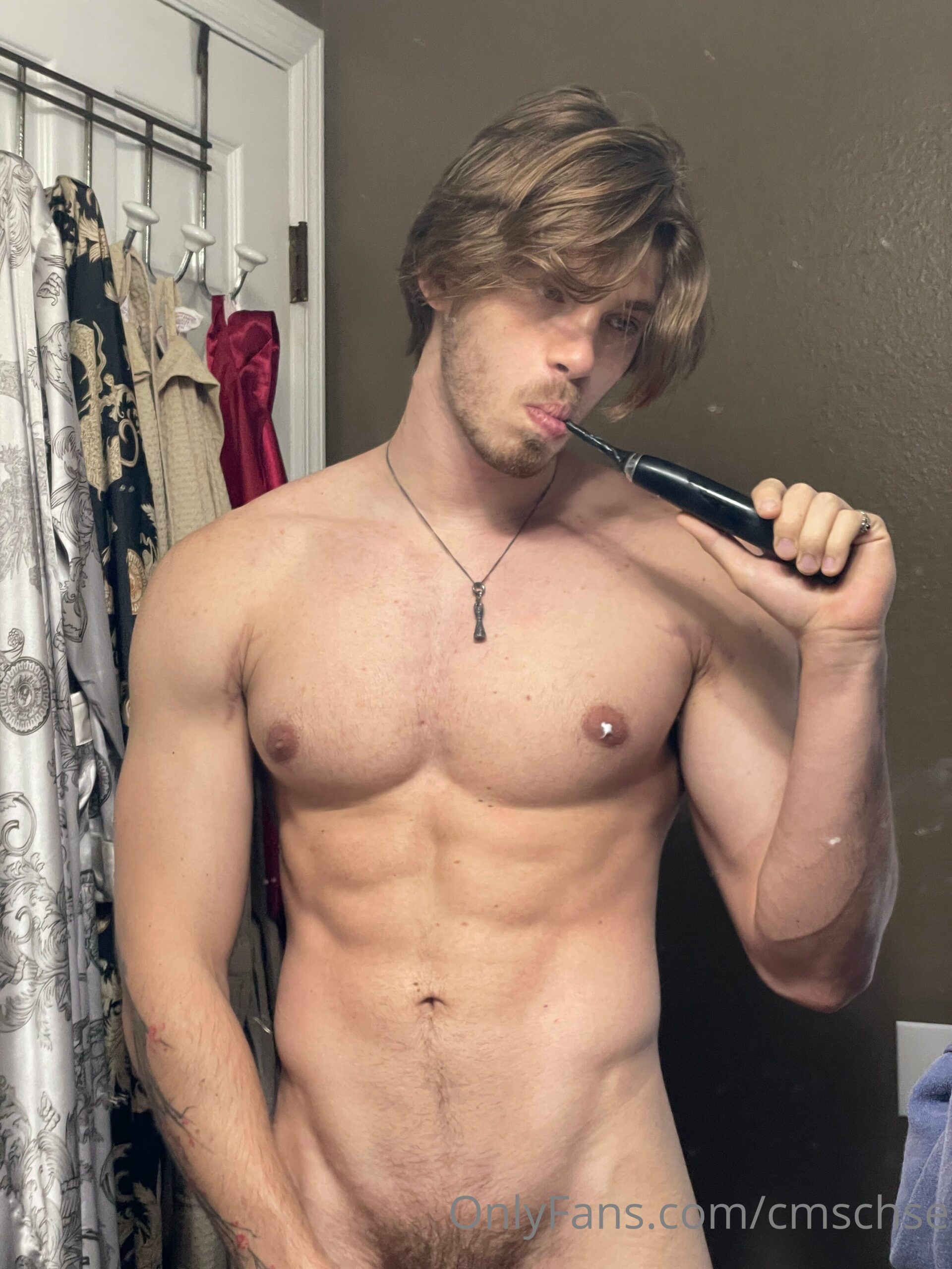 e-boy  tiktoker Chase Stobbe Naked Exclusive full vid
2
