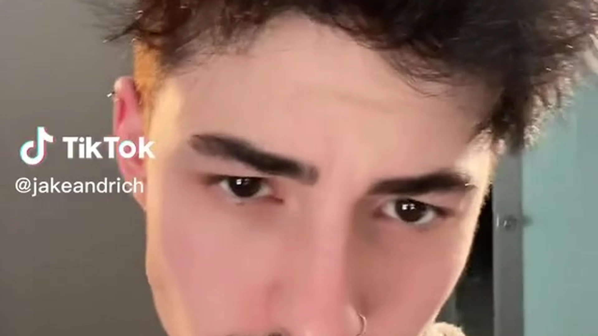Epic Affectionate tiktoker Jakipz clips
1