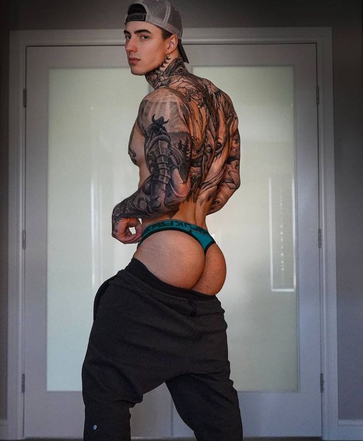 Epic Assertive huge cock Jakipz nude pecs
1