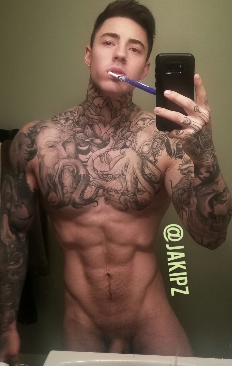 Epic big cock Jake Andrich porn pic
0