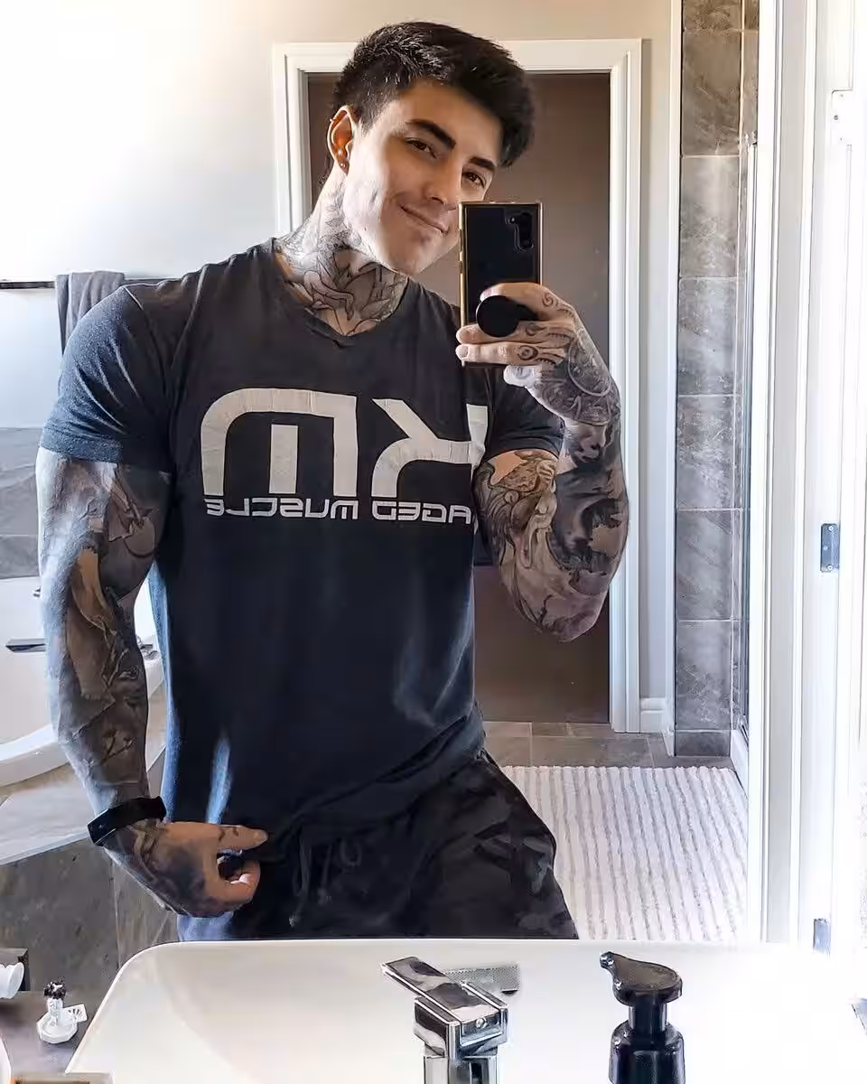 Epic big dick Jakipz onlyfans
0