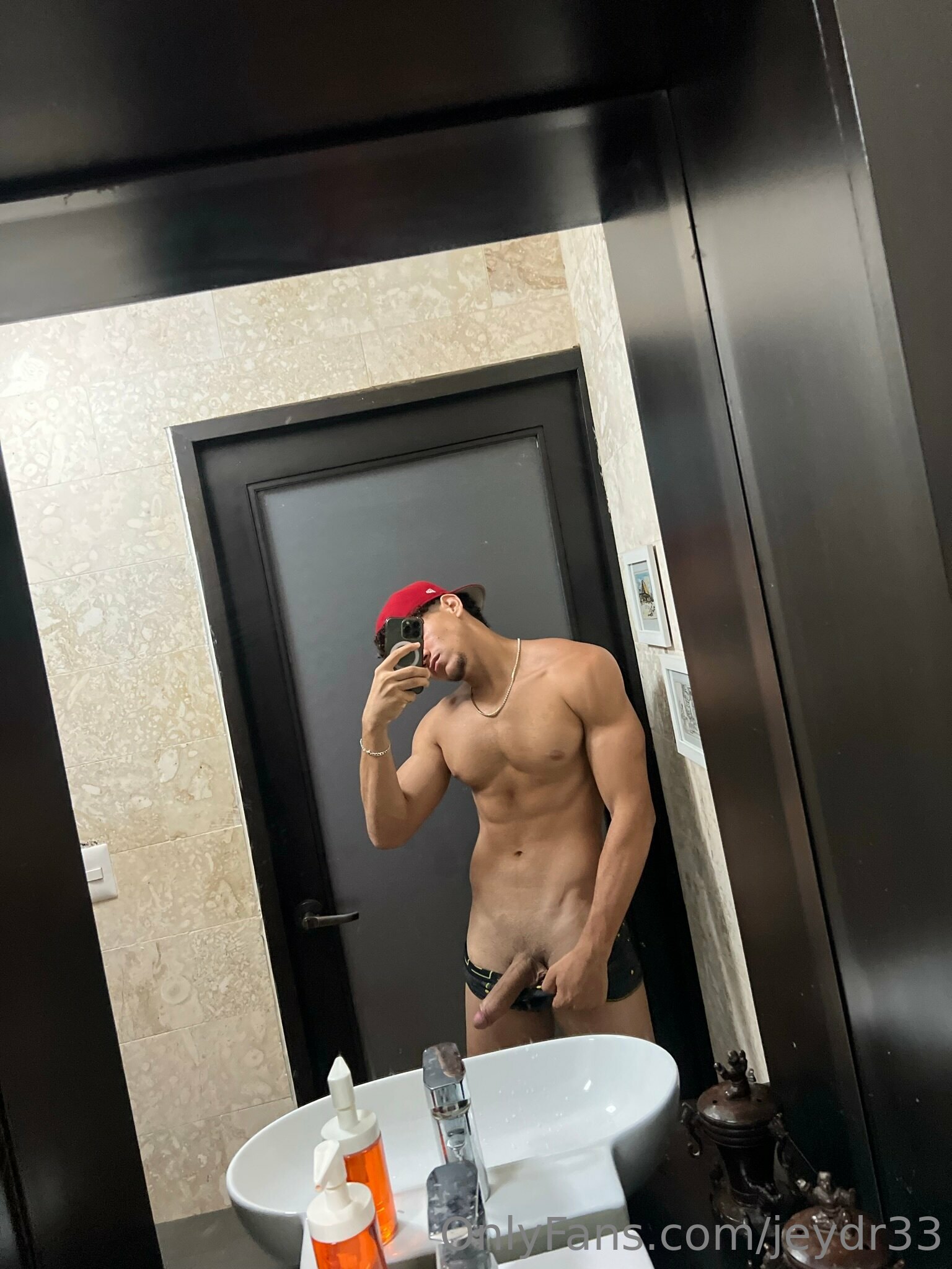 Epic Devoted Atleta jeydr33 nude
0