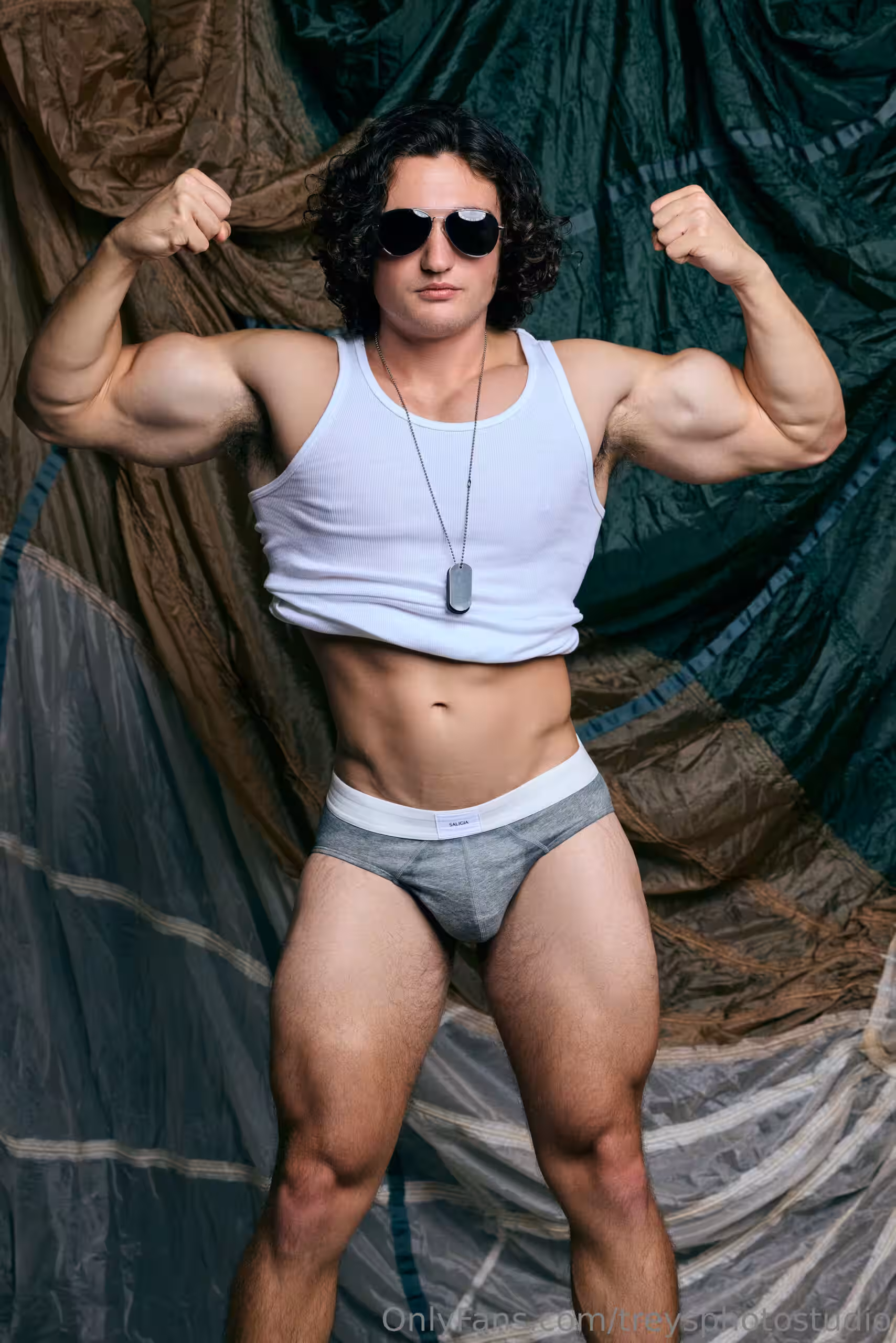 Epic Devoted curly haired jadsen_official onlyfans leaks pic
2