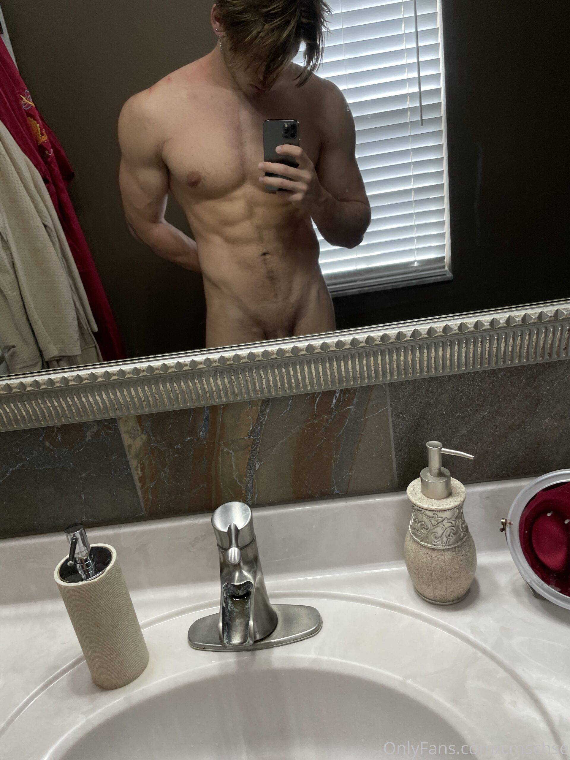 Epic hot teen Chase Stobbe leaked nudex
2