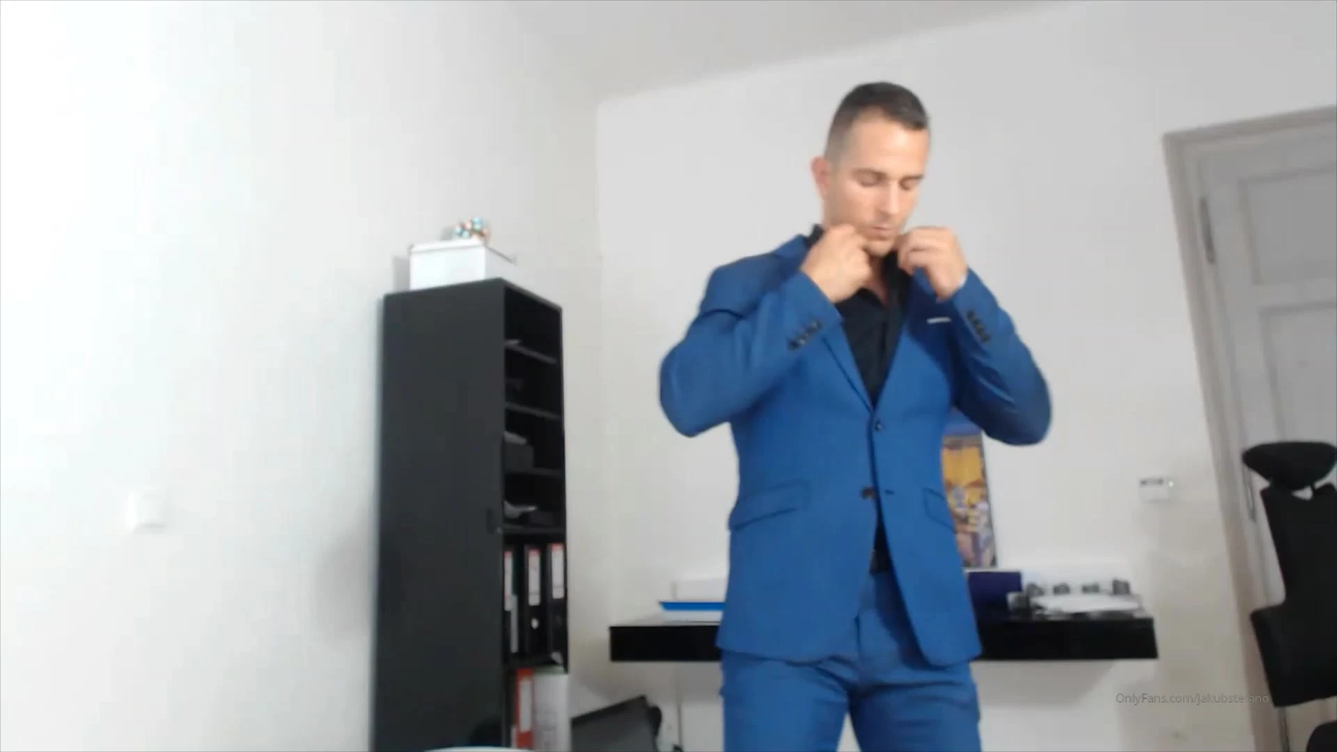 Epic shy Athletic jakubstefano
0