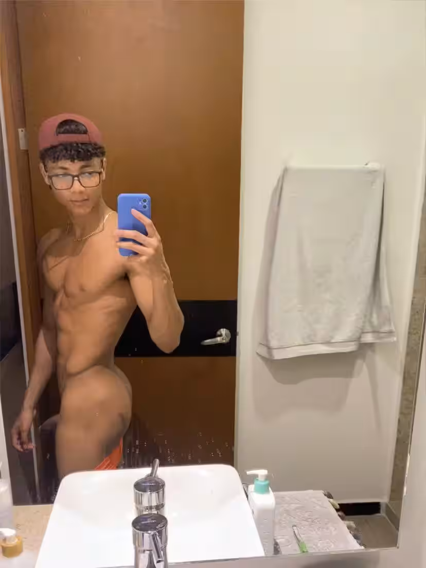Exposed Assertive twunk sjaam onlyfans leaks pic
2