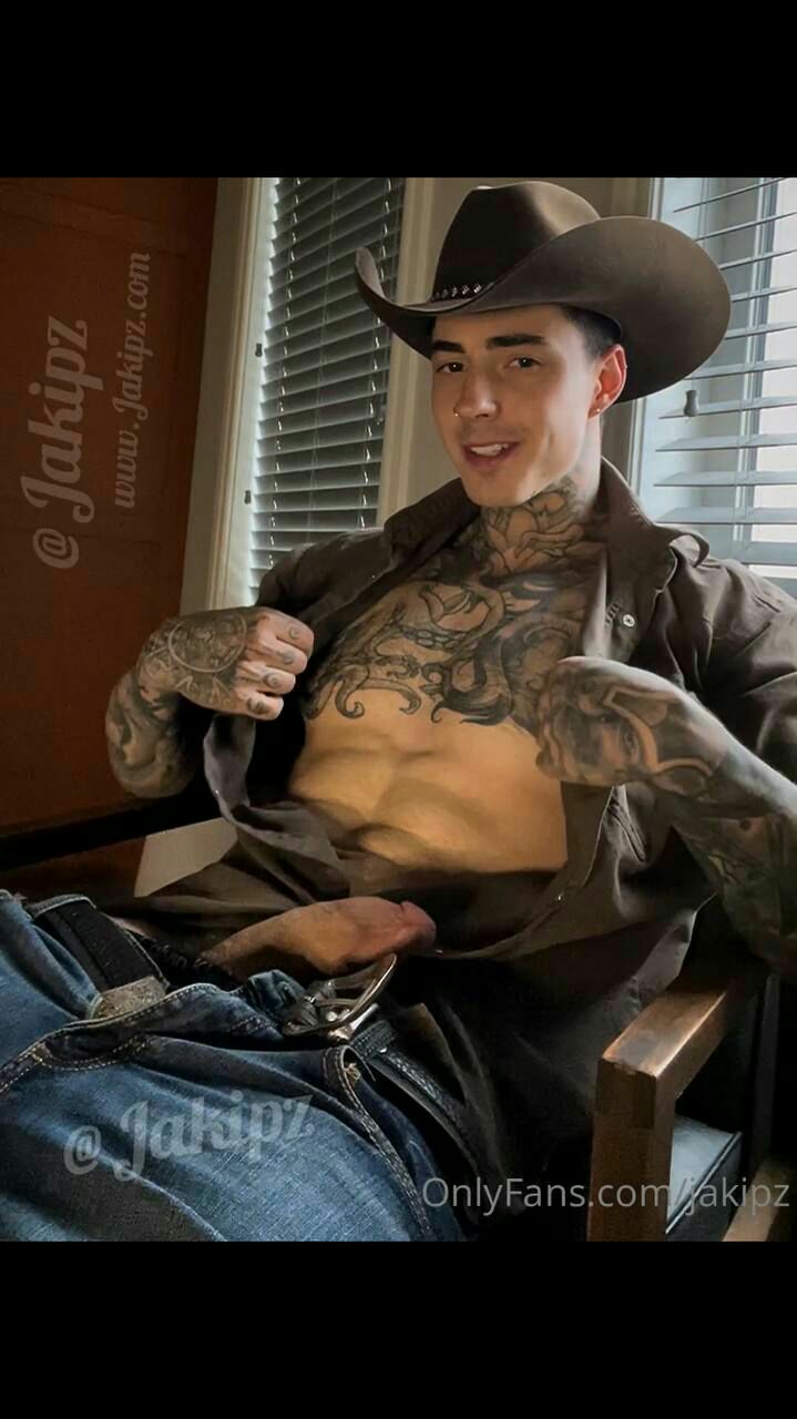 Exposed gorgeous big cock Jake Andrich leaked
0