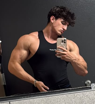 Exposed hunk Hunter Davis Leak release
0