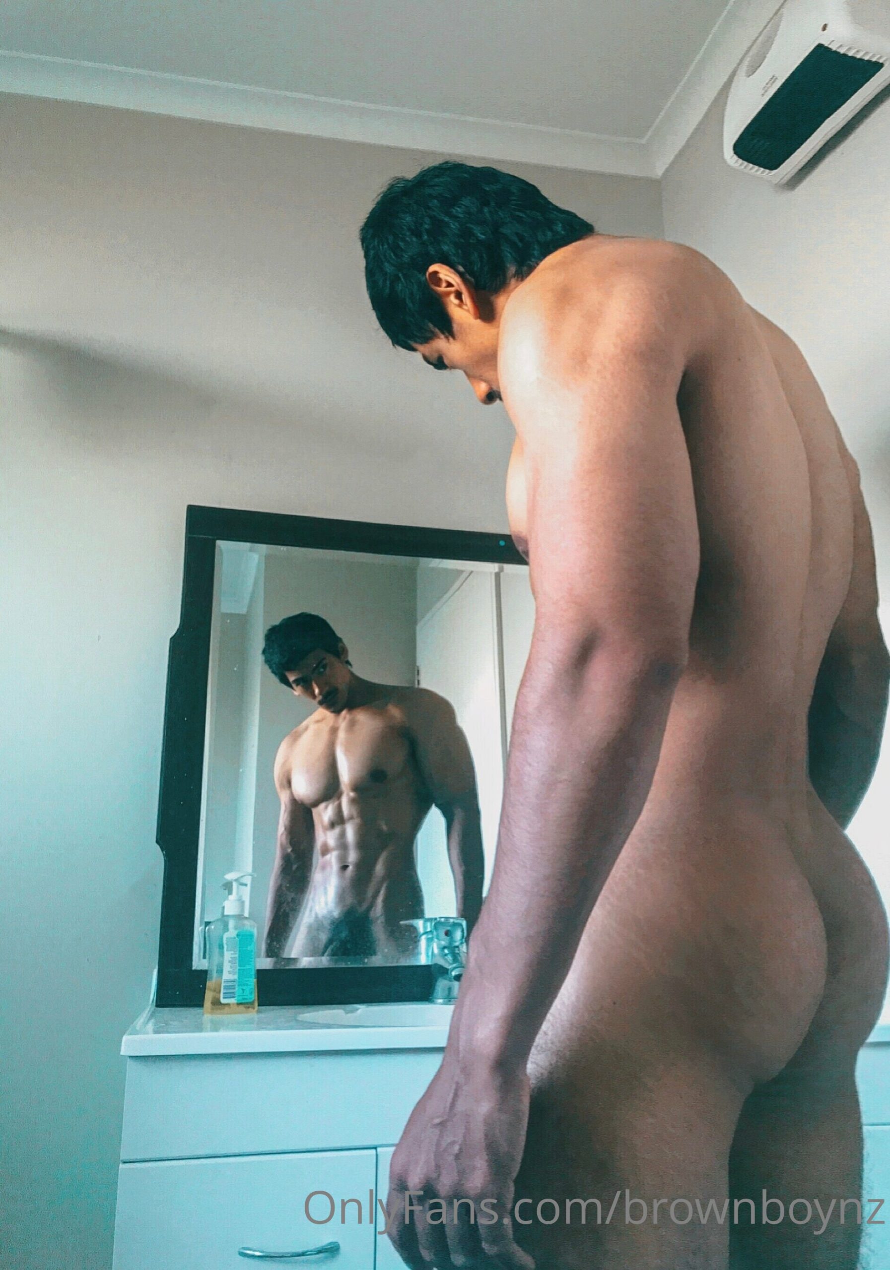 Exposed hunky stud Suj Khadka onlyfans leaked
0