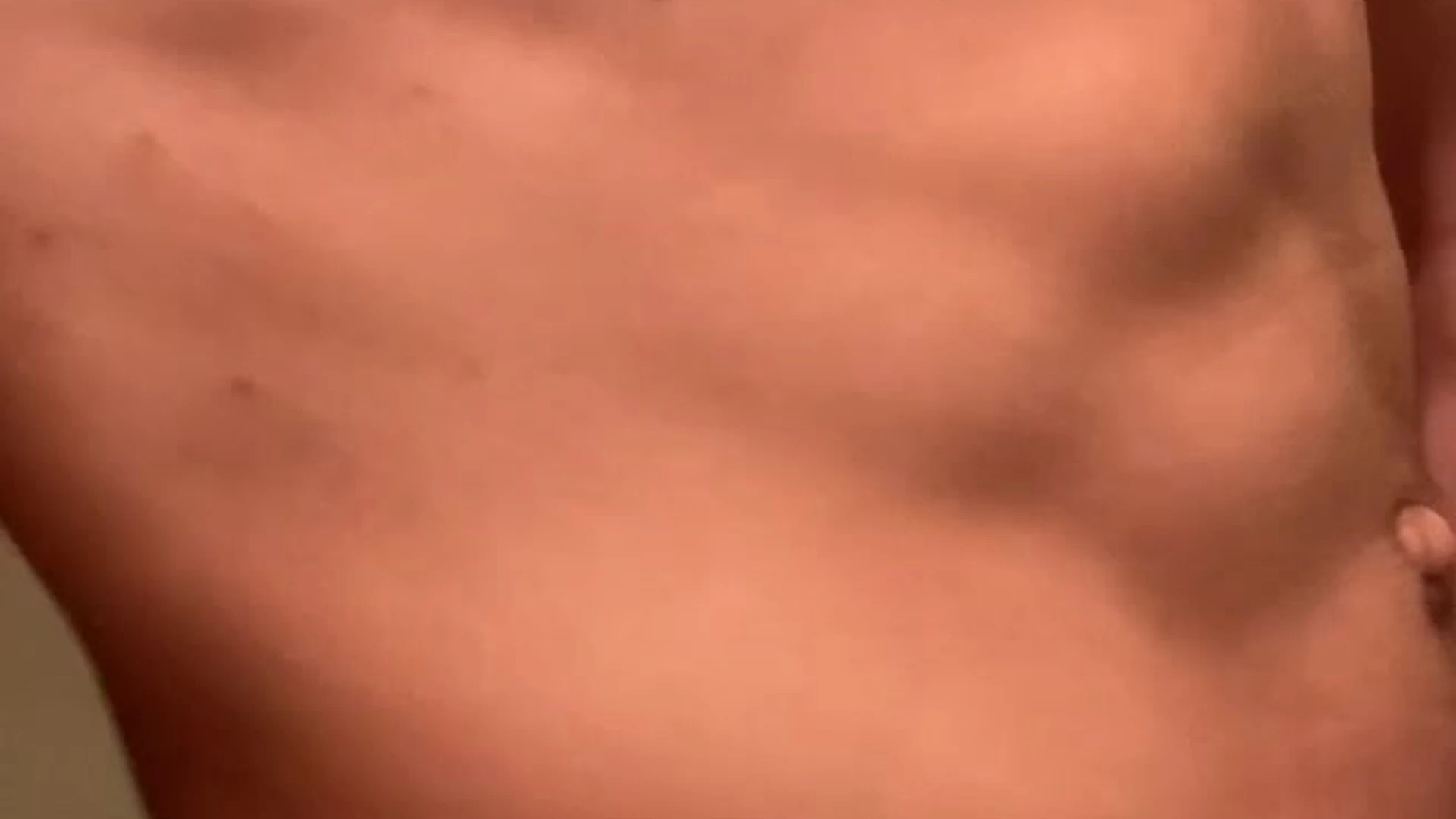 Exposed influencer stud Garett Nolan fucked
1