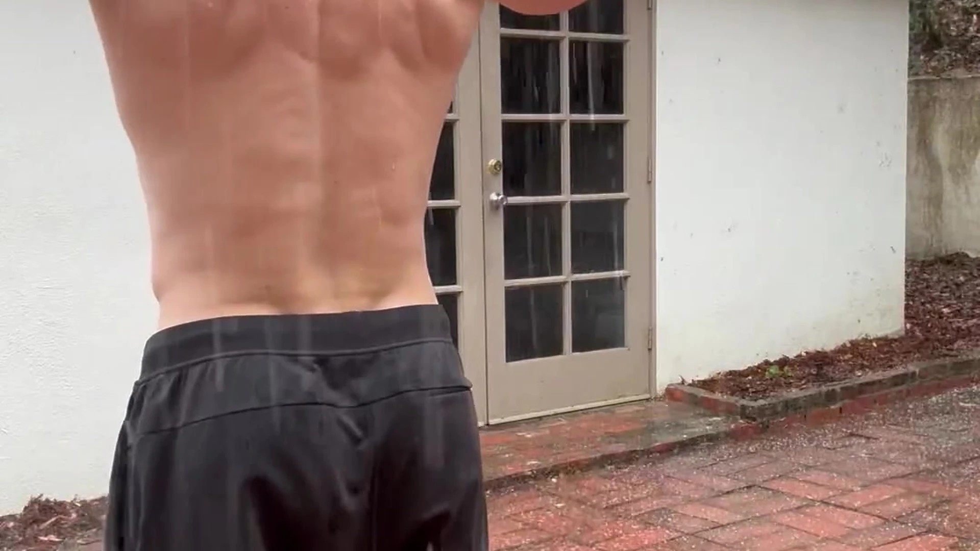 Exposed muscular personal trainer eroticstrength ass
14