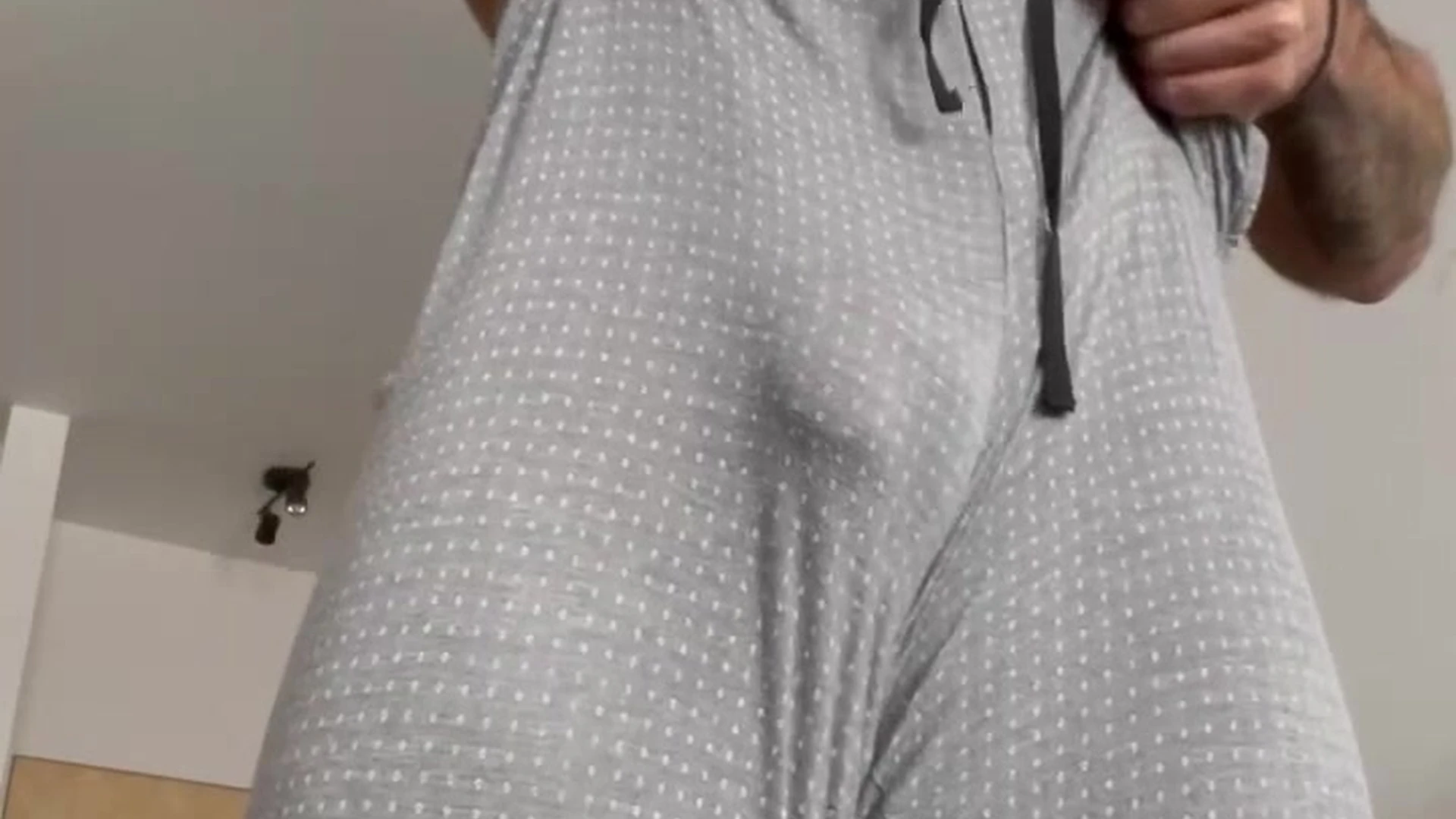 Exposed stud Sotirios Vasileiou masturbating
0