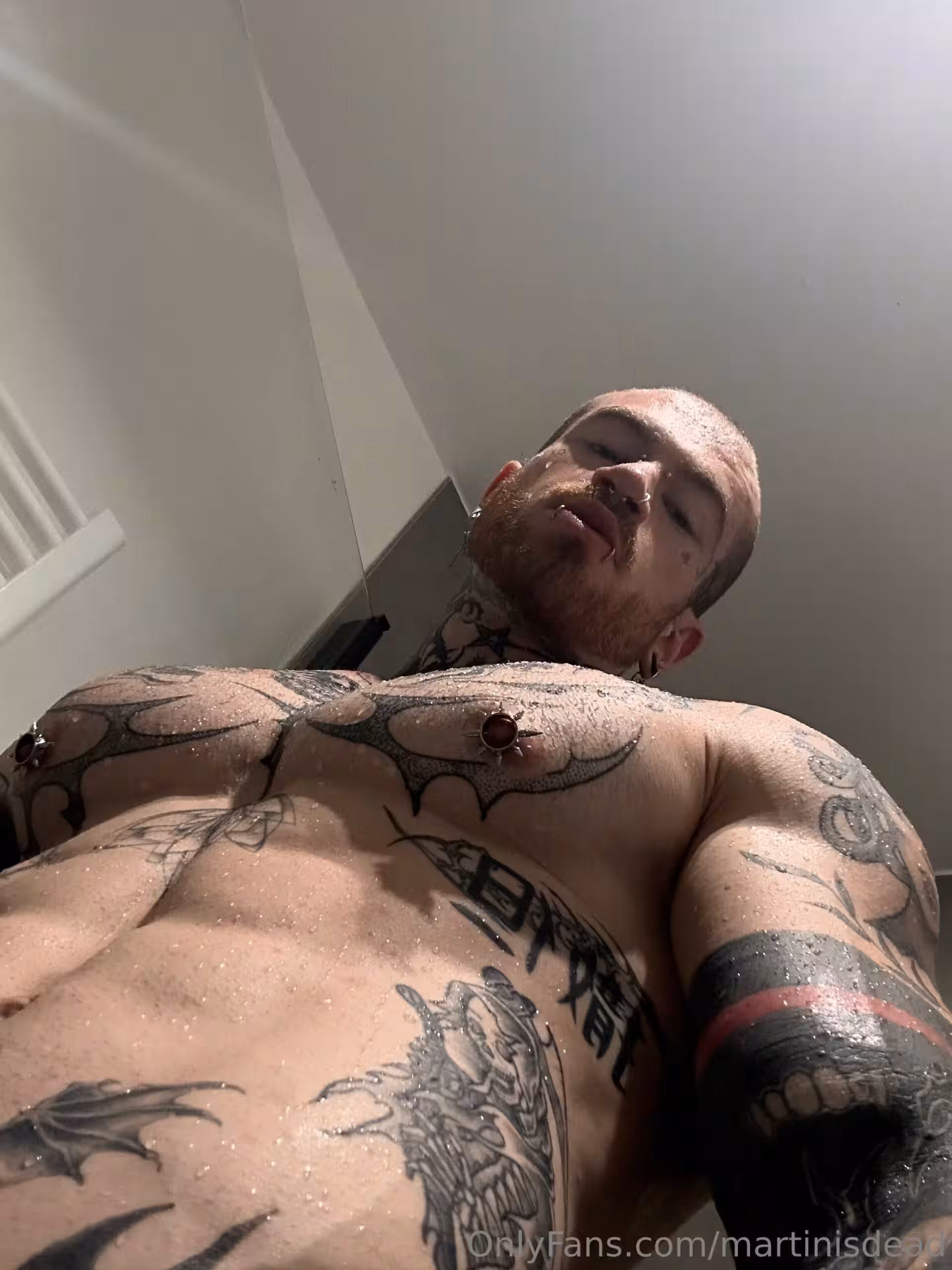 Exposed tattooed xmartynx
3