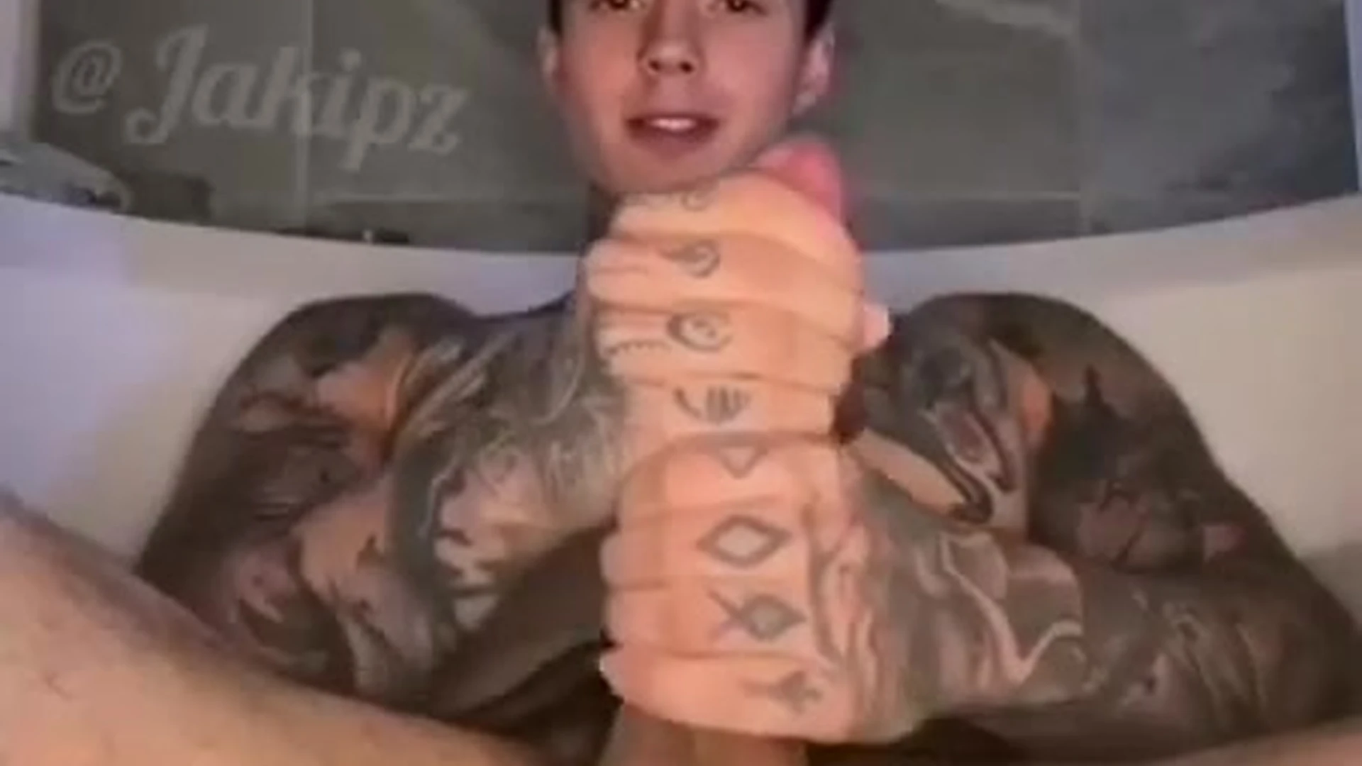 Exposed tiktok star Jakipz
0