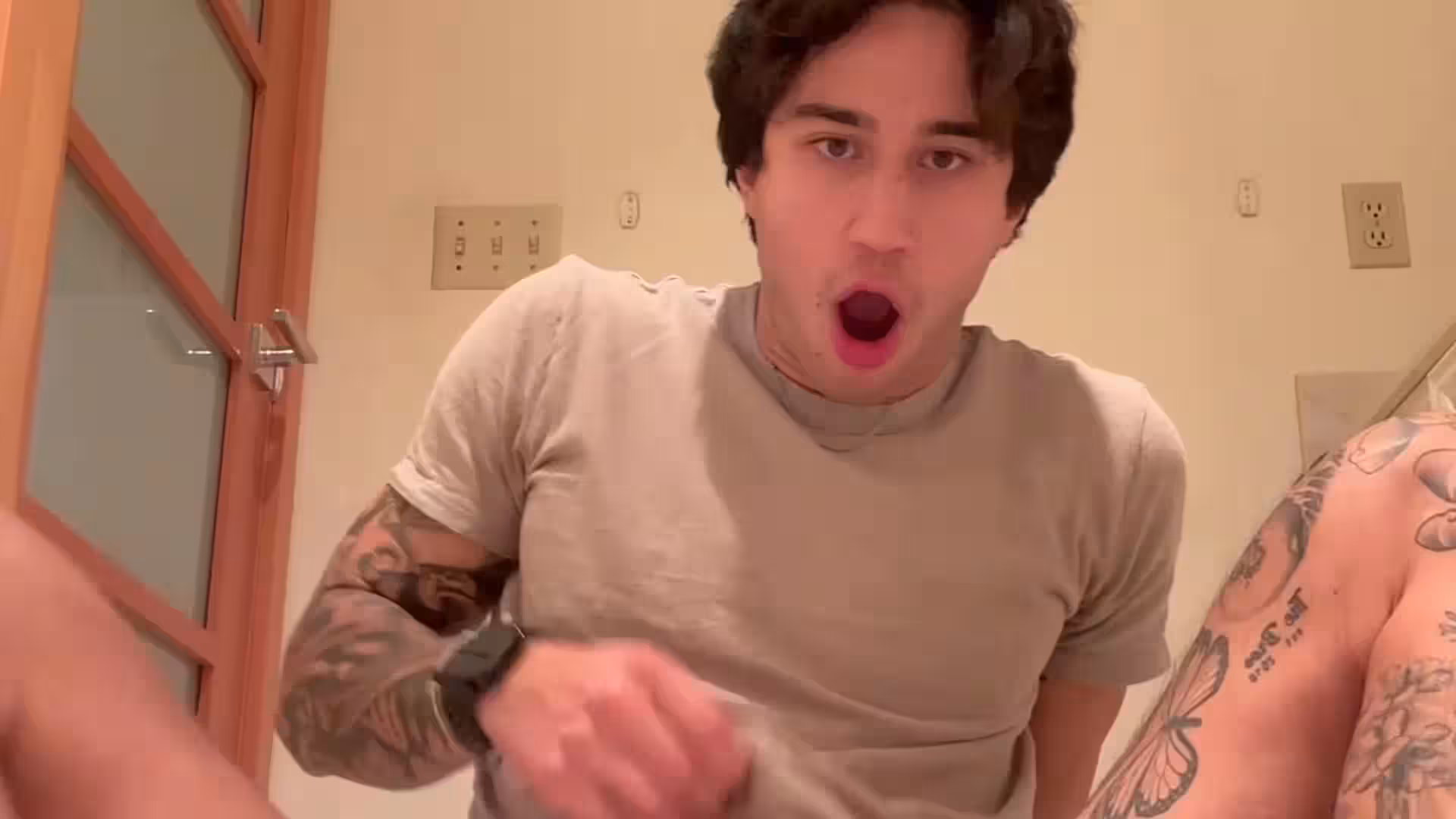fuckboy jerking off asian Evan Lamicella pics porn
53