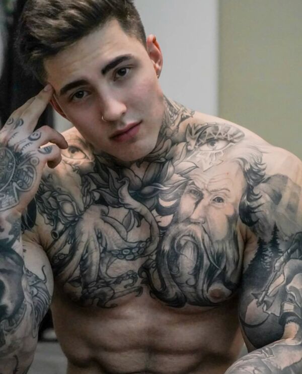 homoerotic big cock Jake Andrich  huge pecs Epic
0